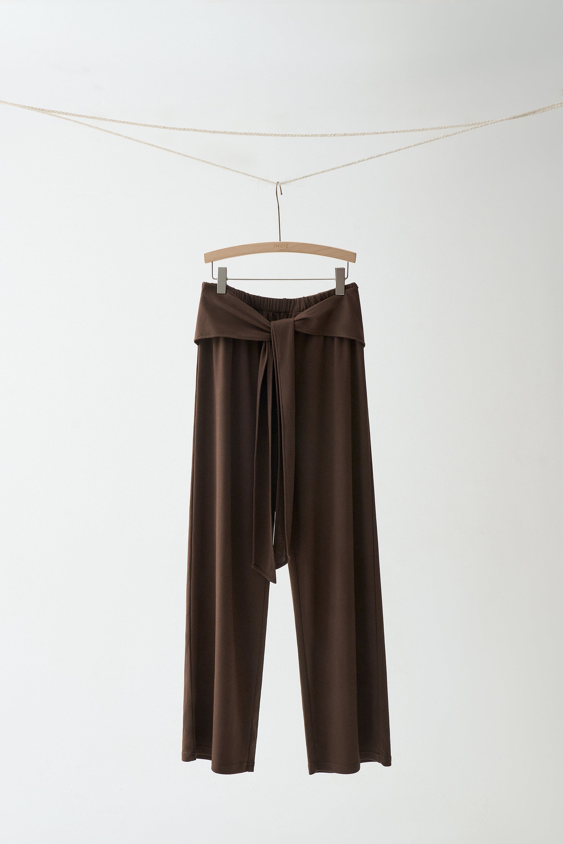 #color_raw umber