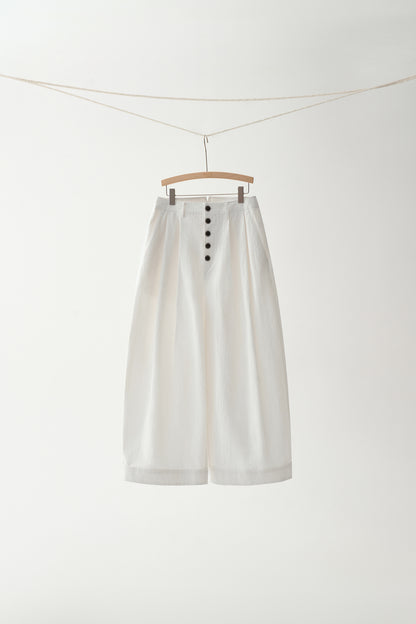 #color_off white