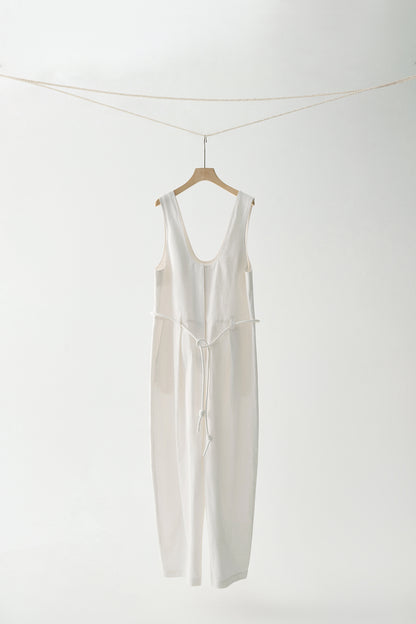#color_cream white
