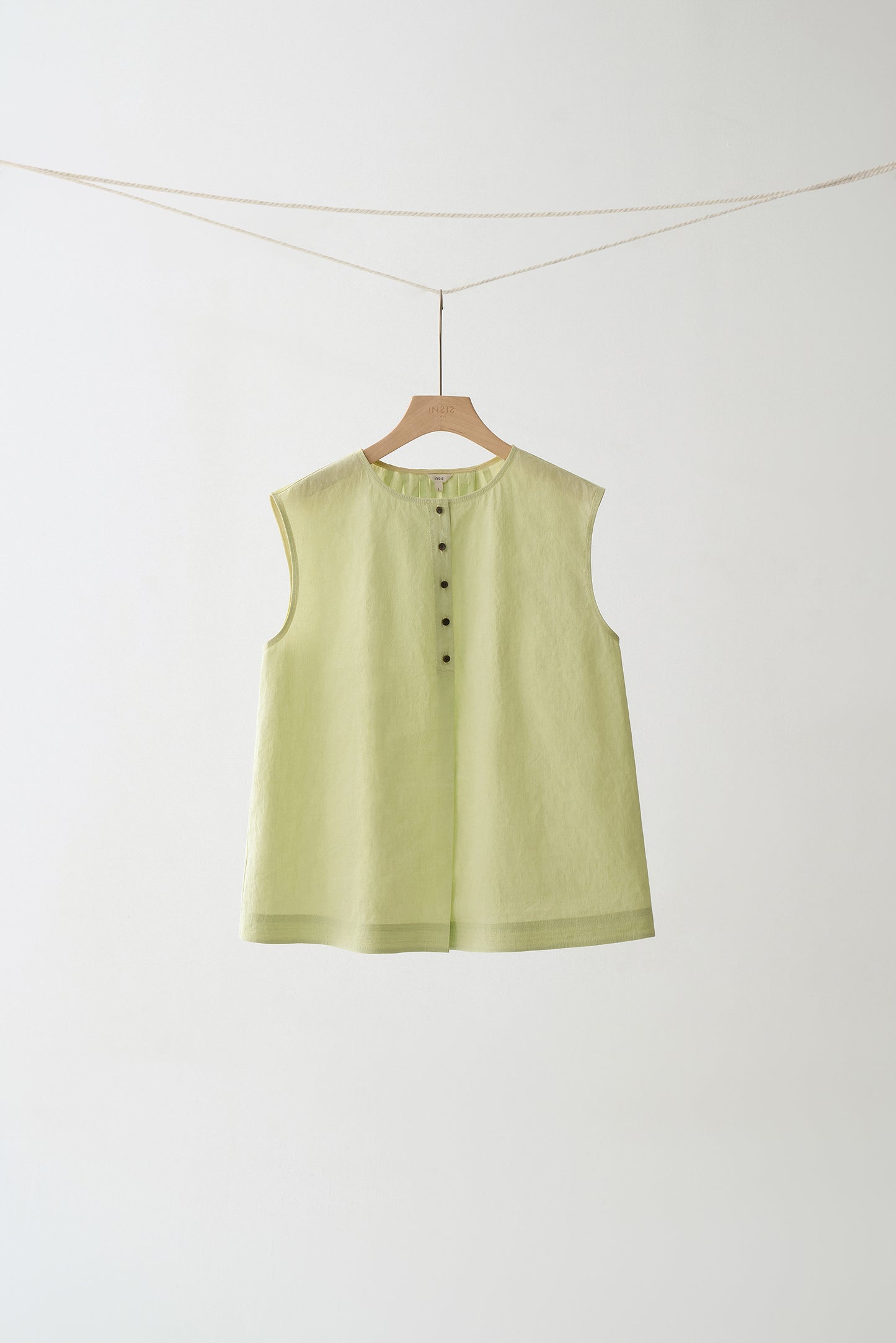 #color_Ivory
