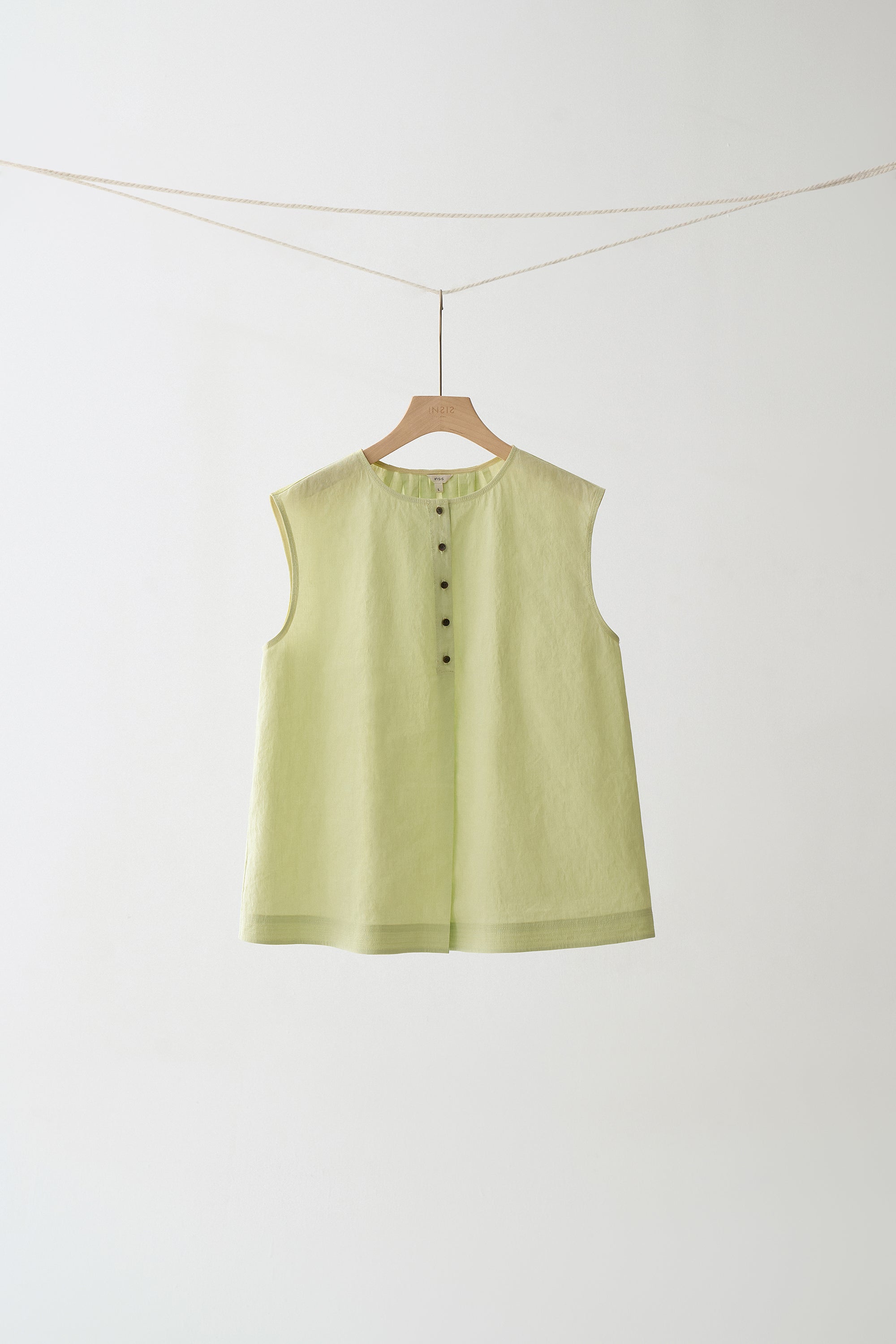 #color_Ivory