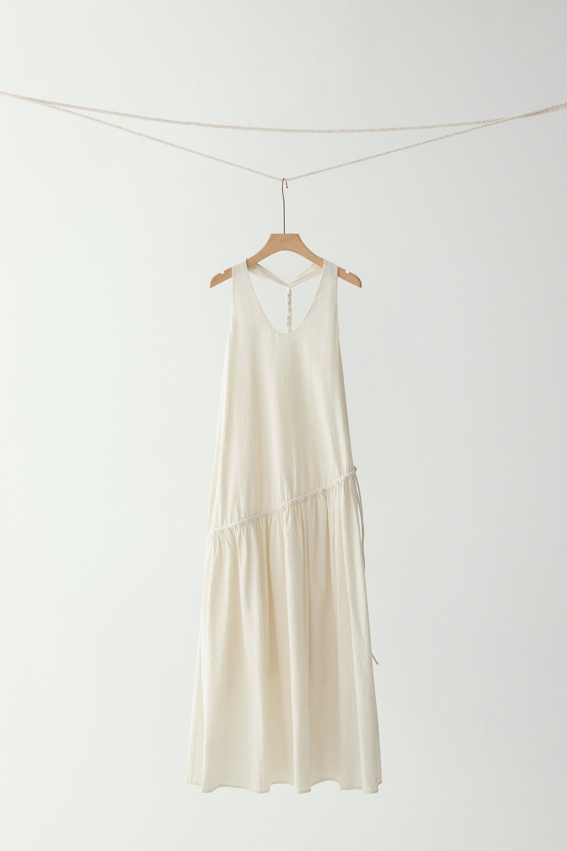 #color_off white