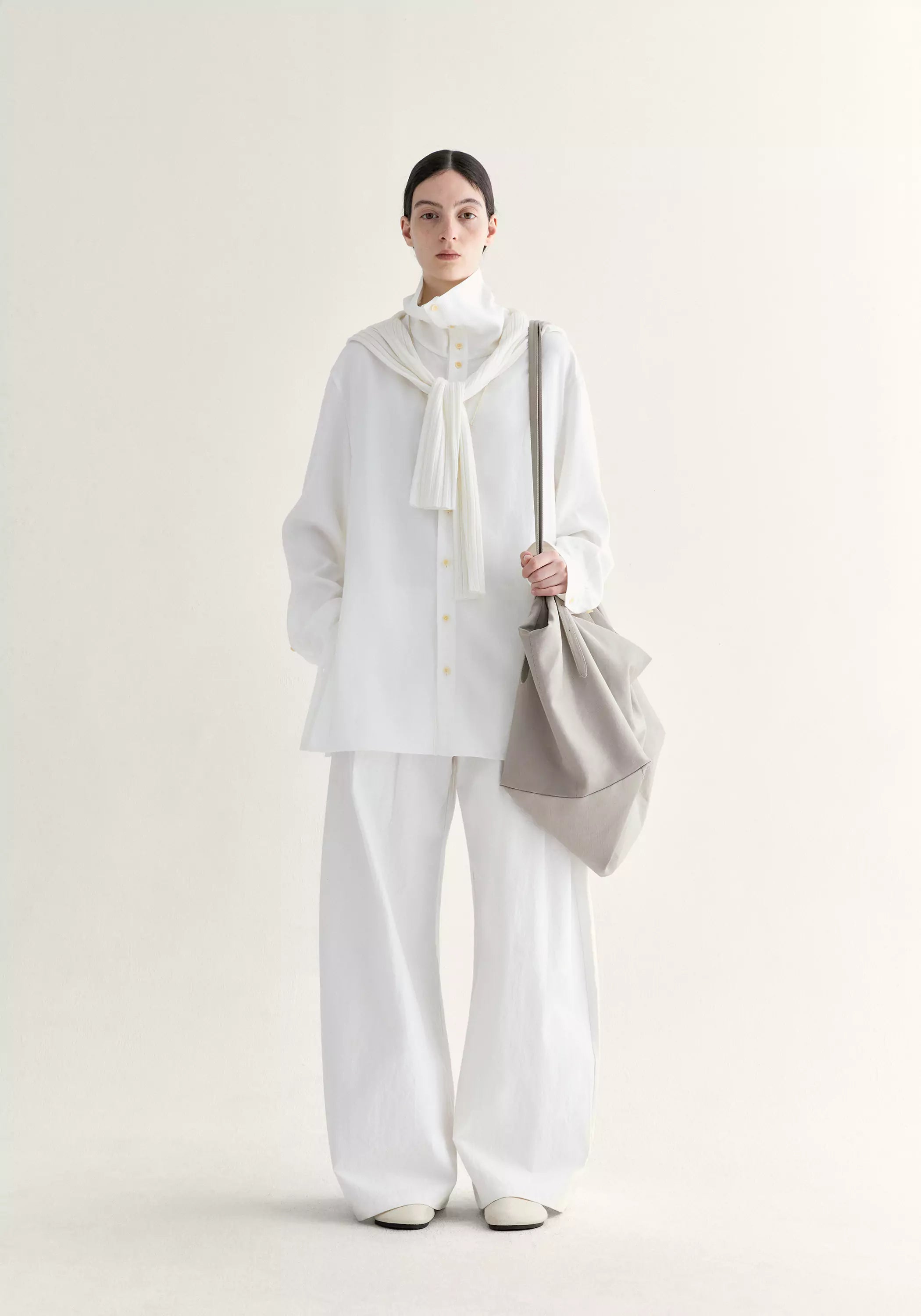 #color_off white