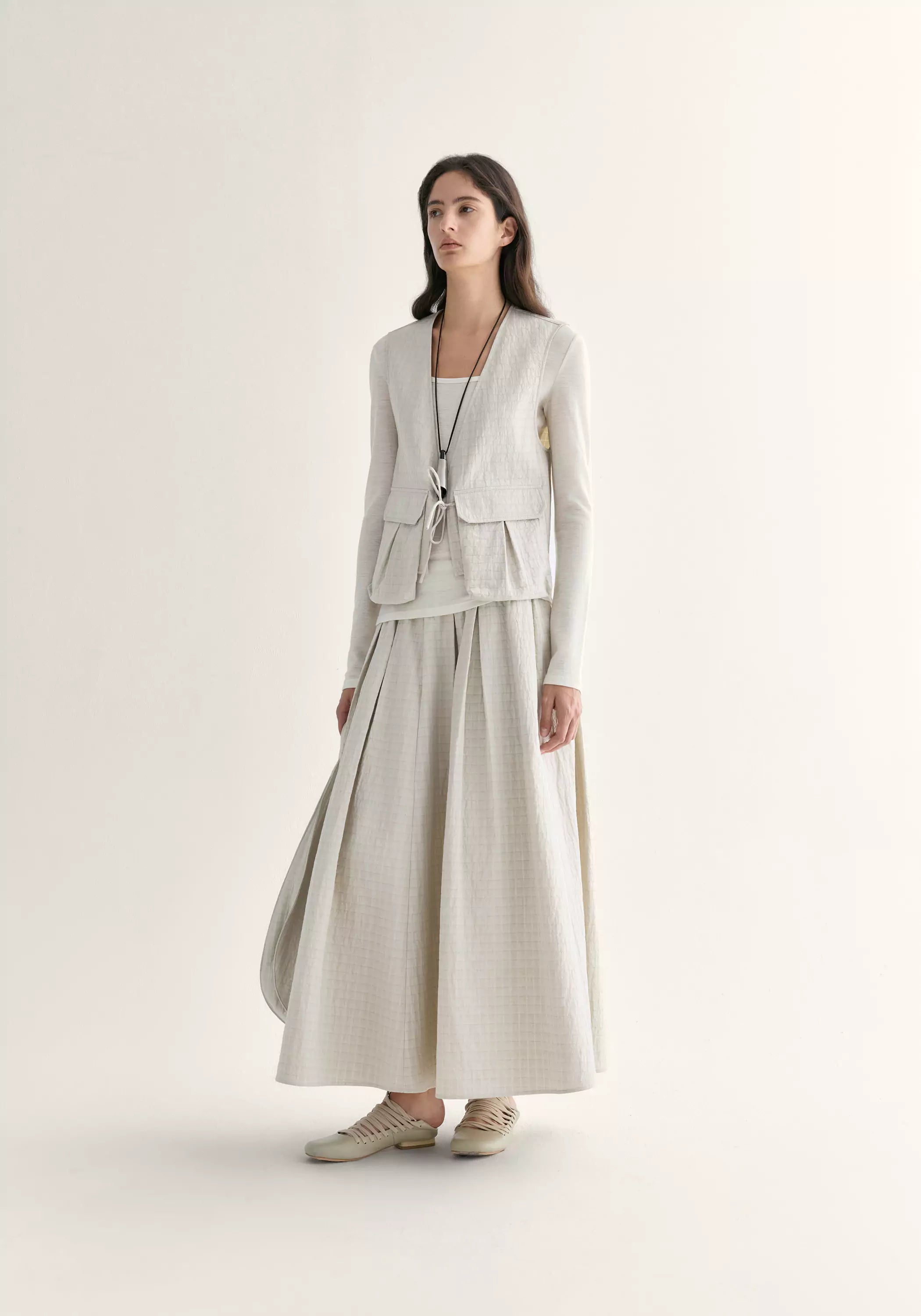 #color_off white