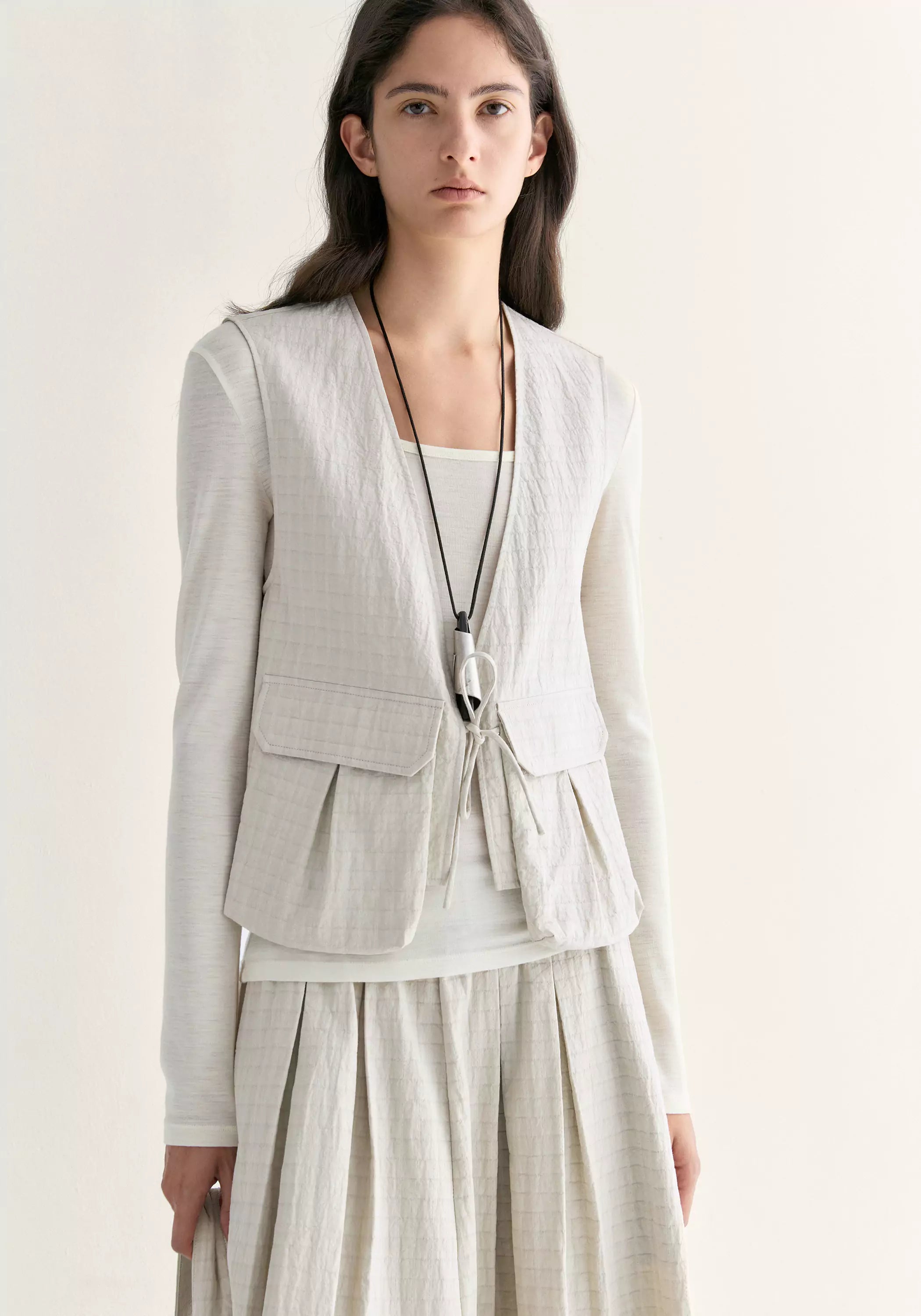 #color_off white