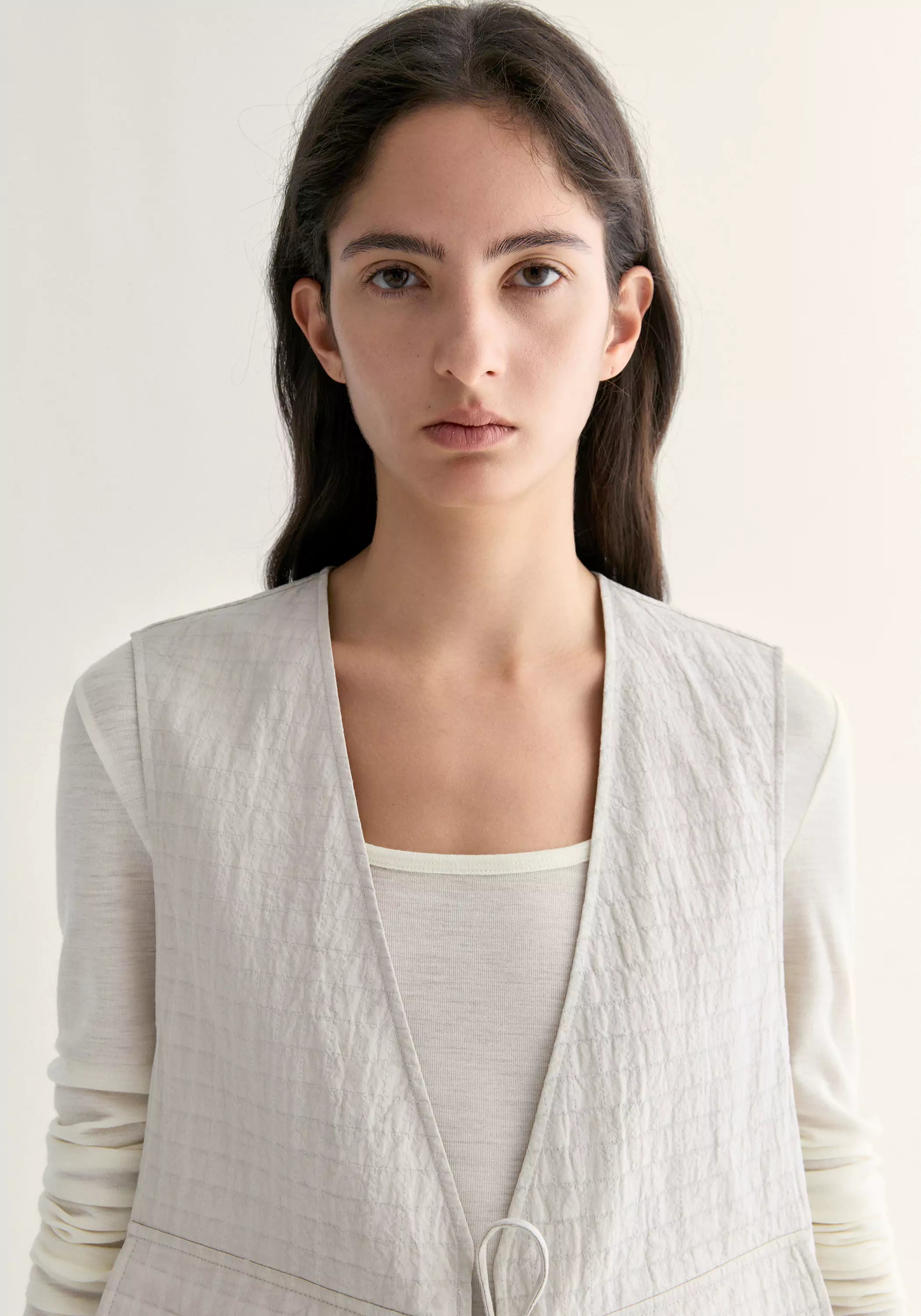 #color_off white