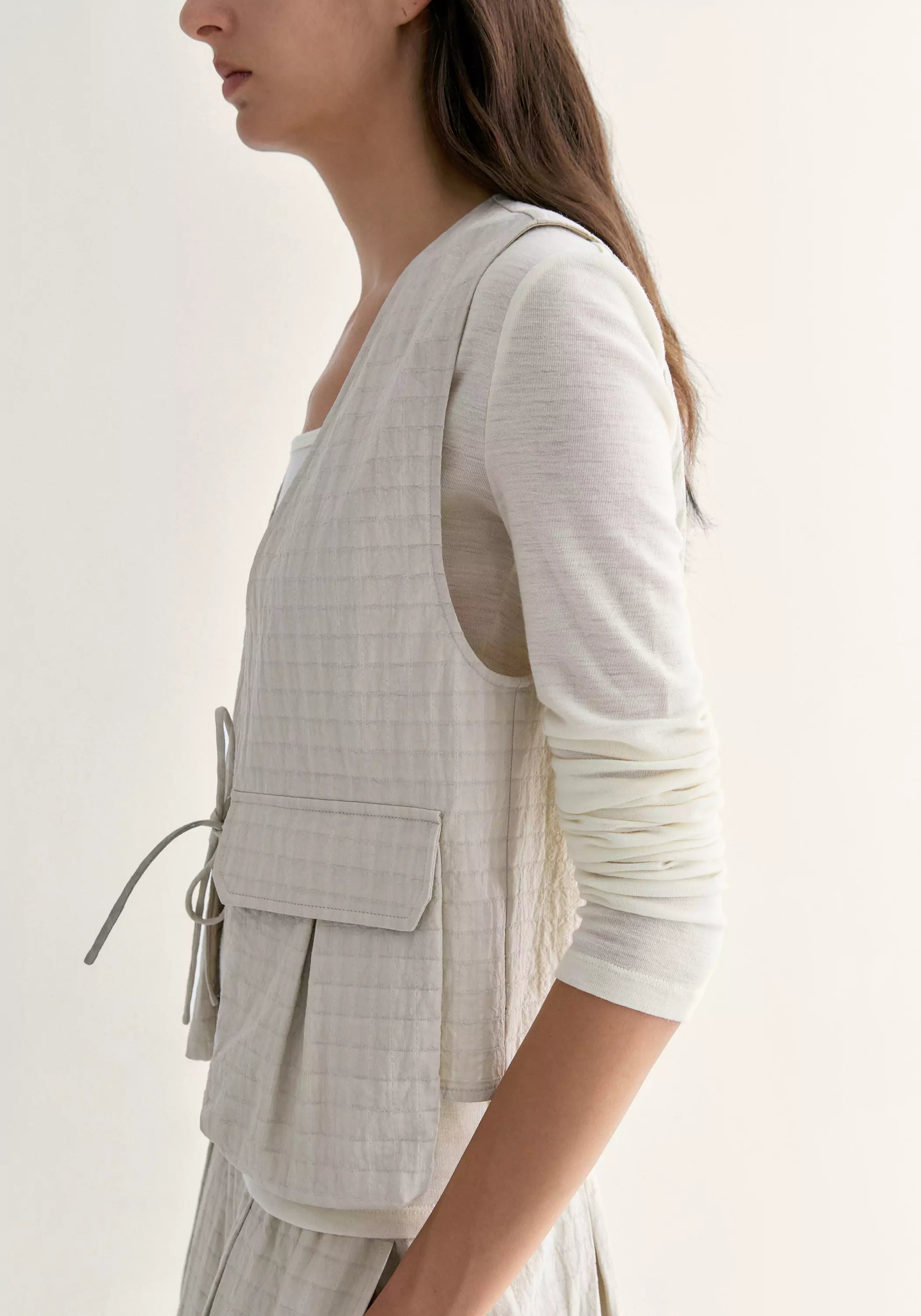 #color_off white