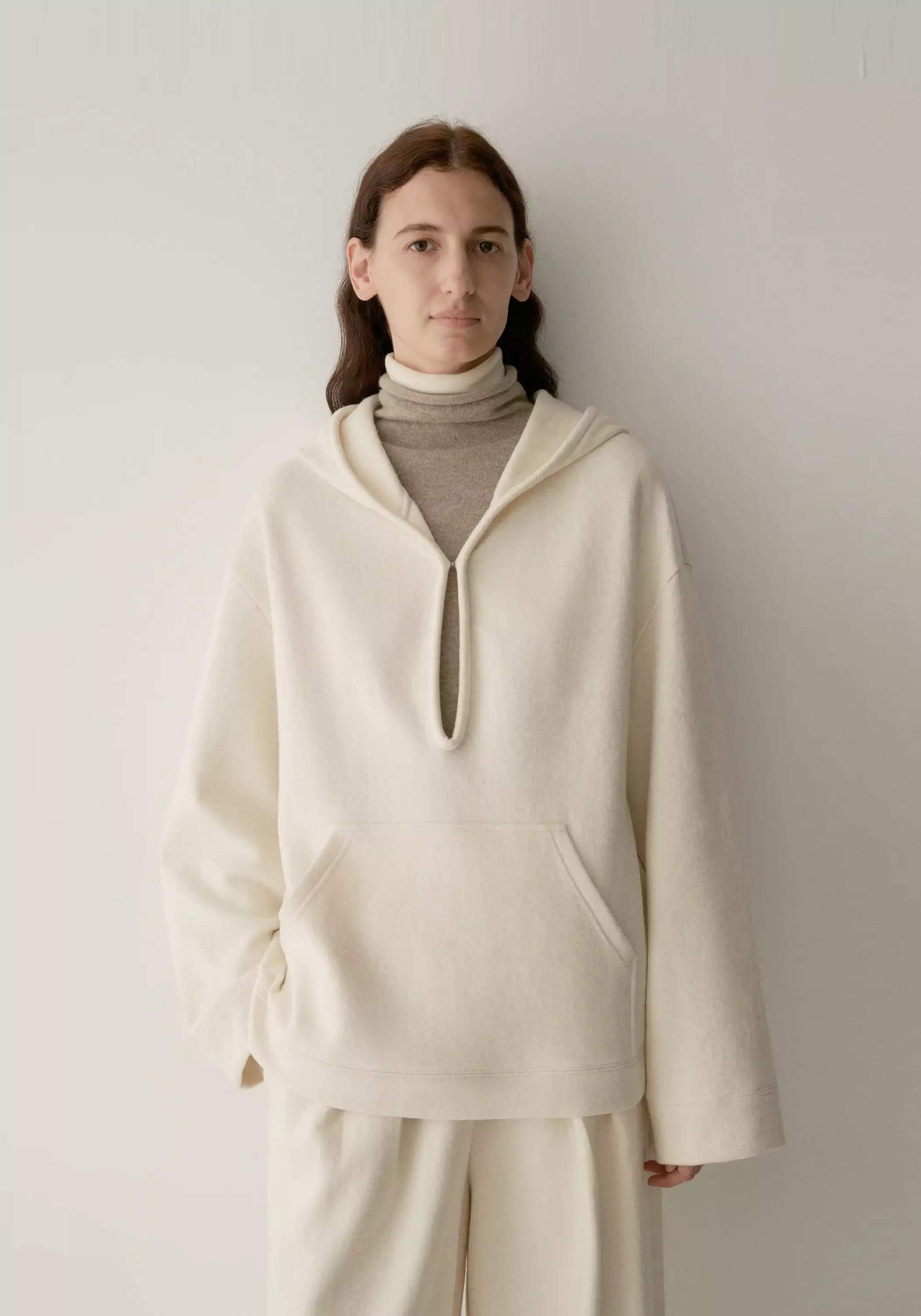 #color_off white