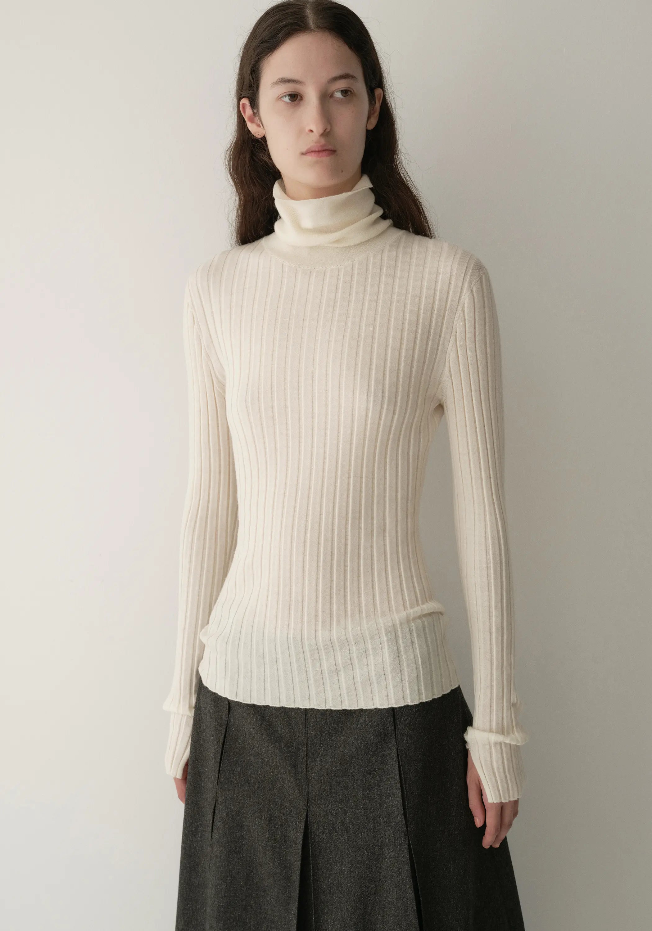 #color_off white
