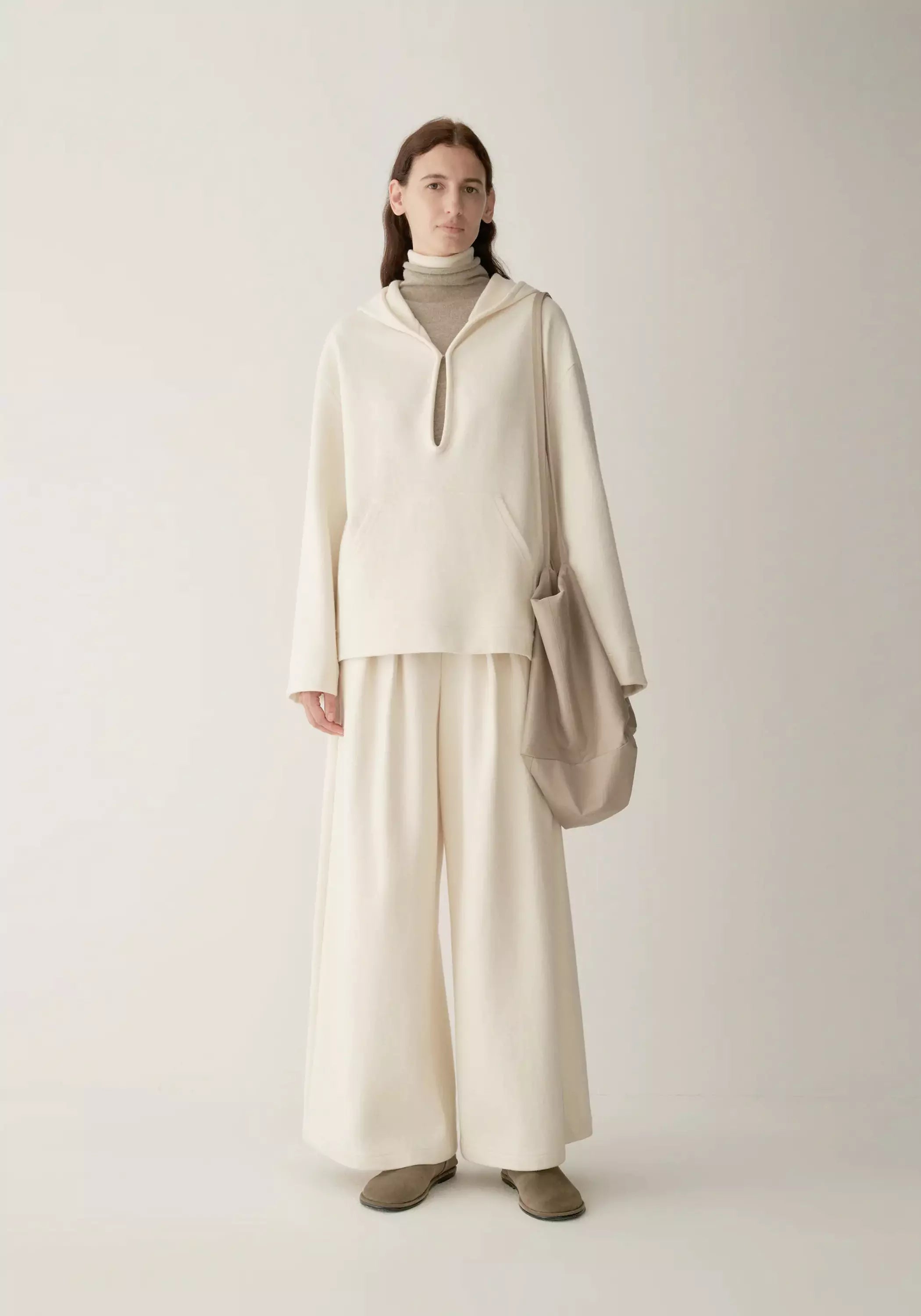 #color_off white