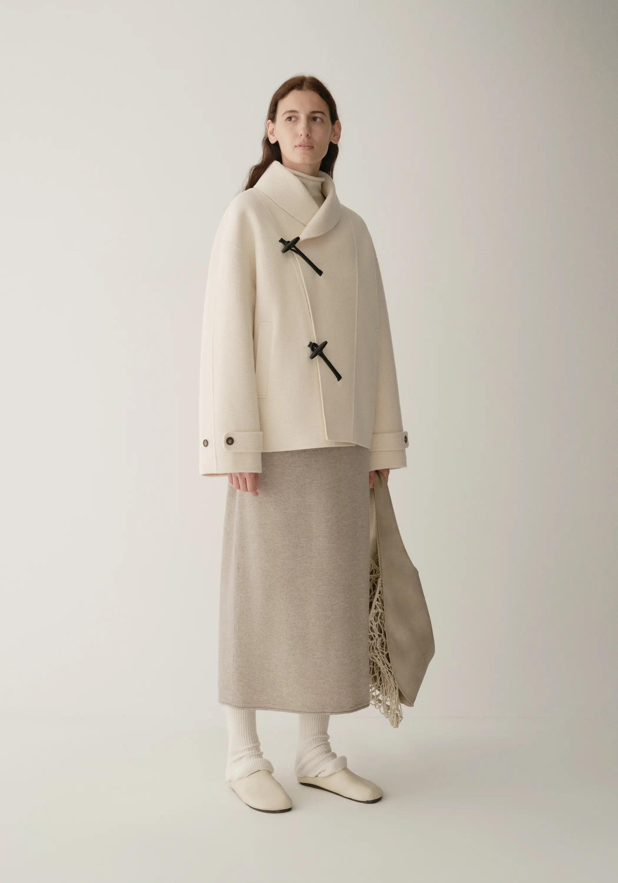 #color_off white