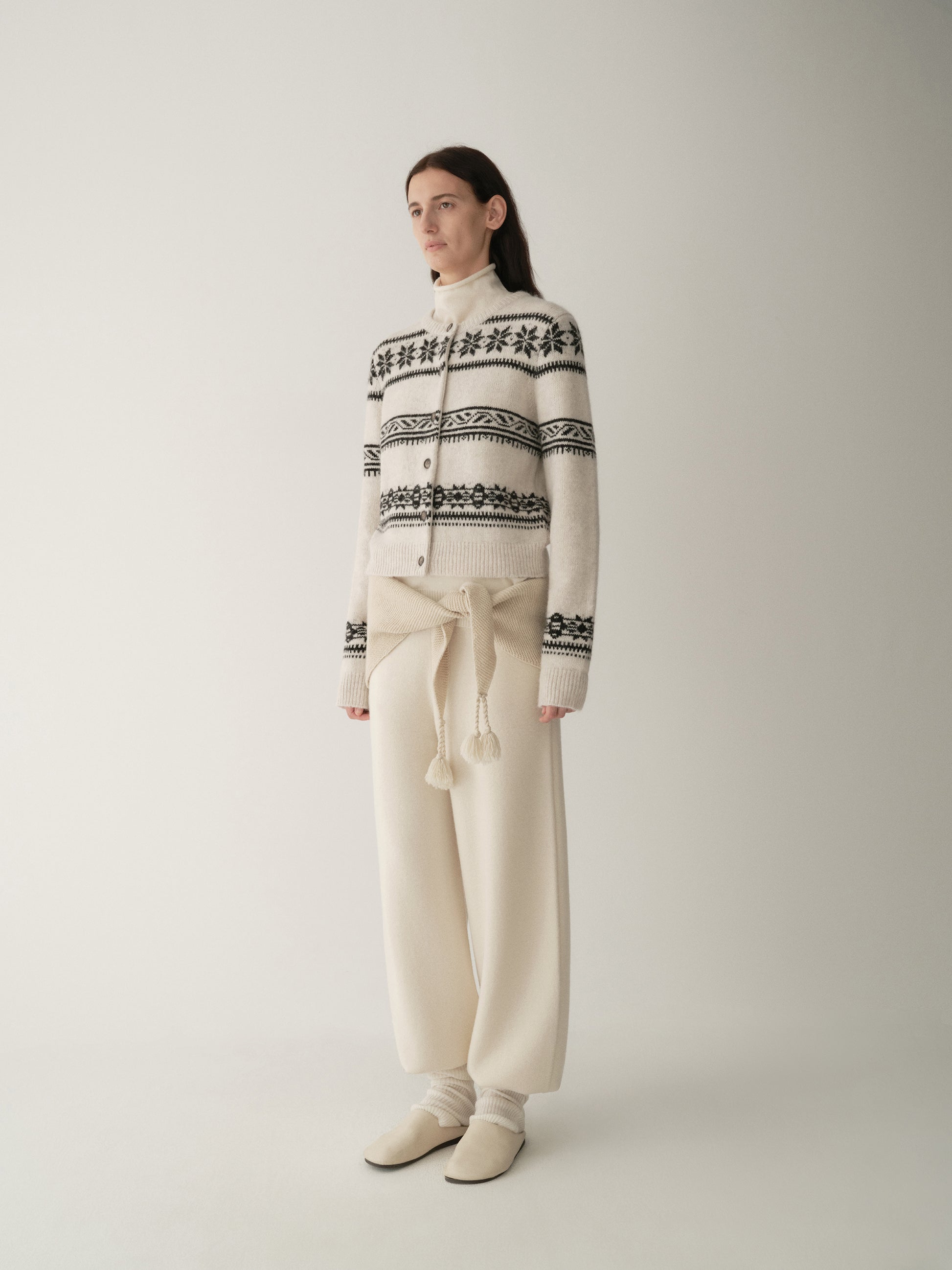 #color_off white