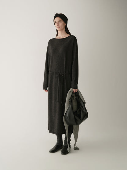 #color_black ash
