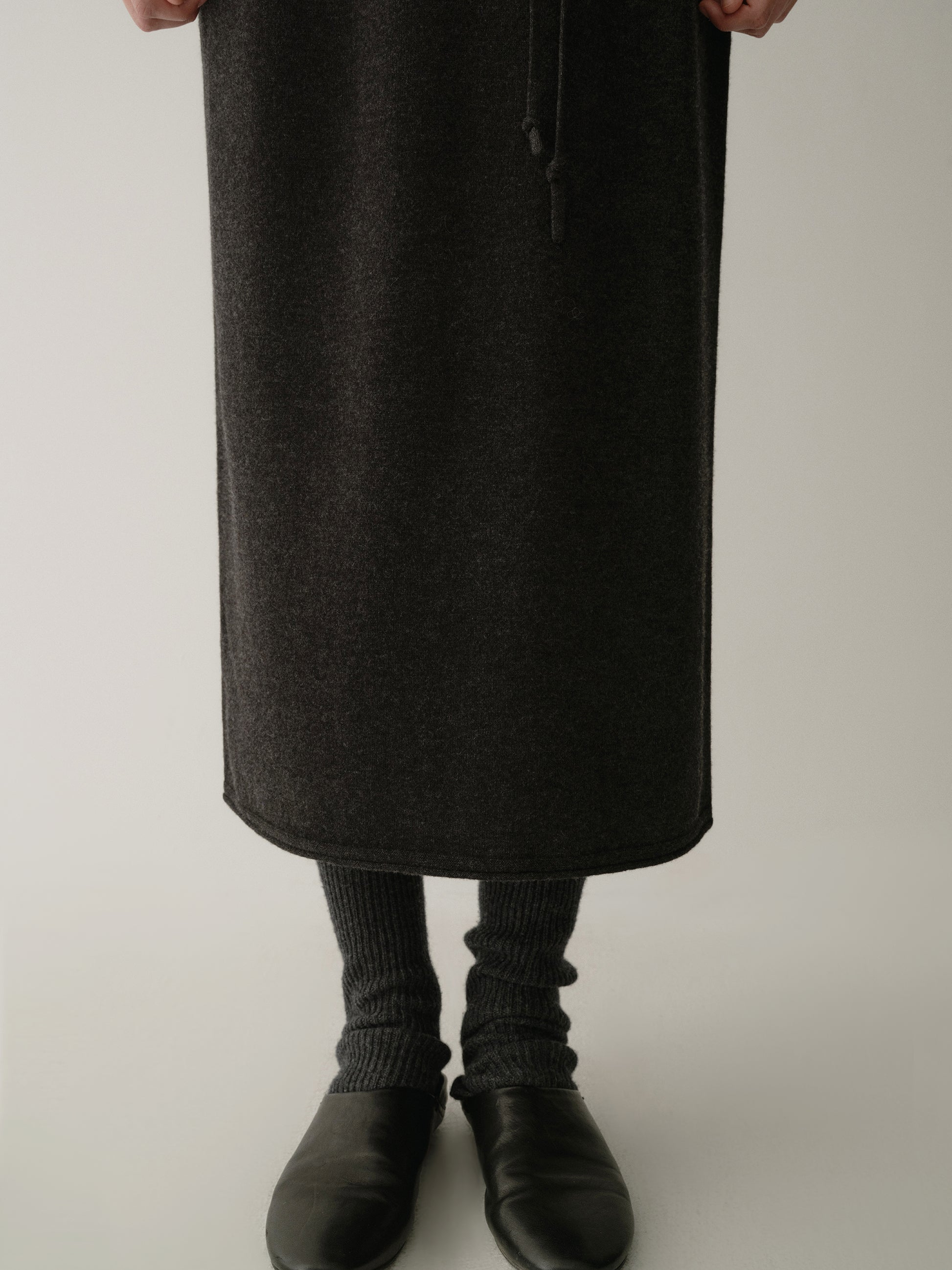 #color_black ash