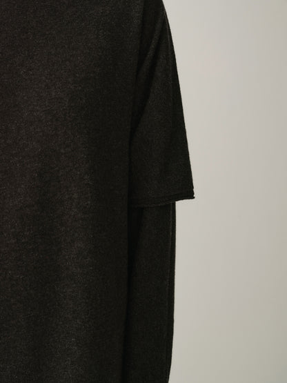 #color_black ash
