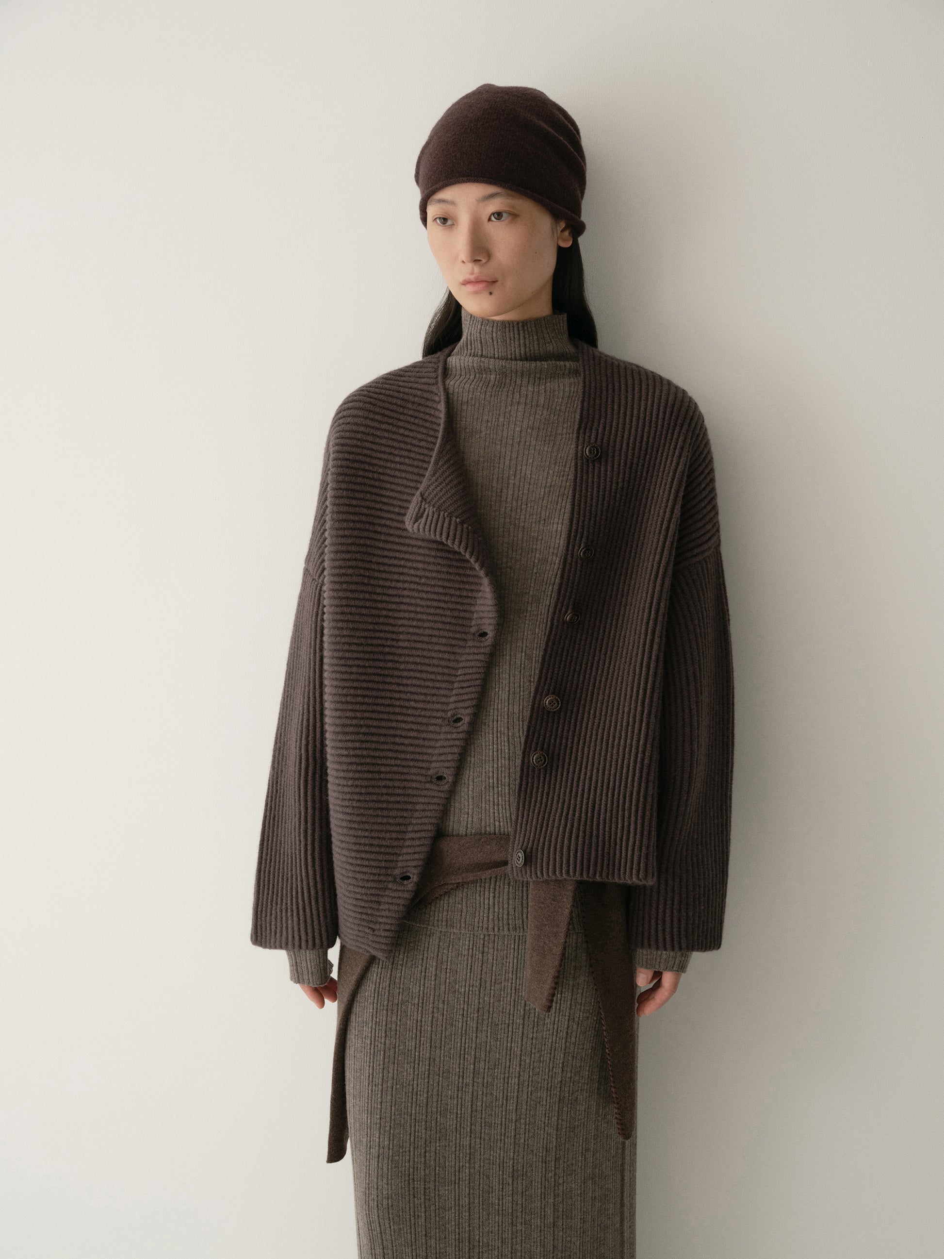 #color_mid gray