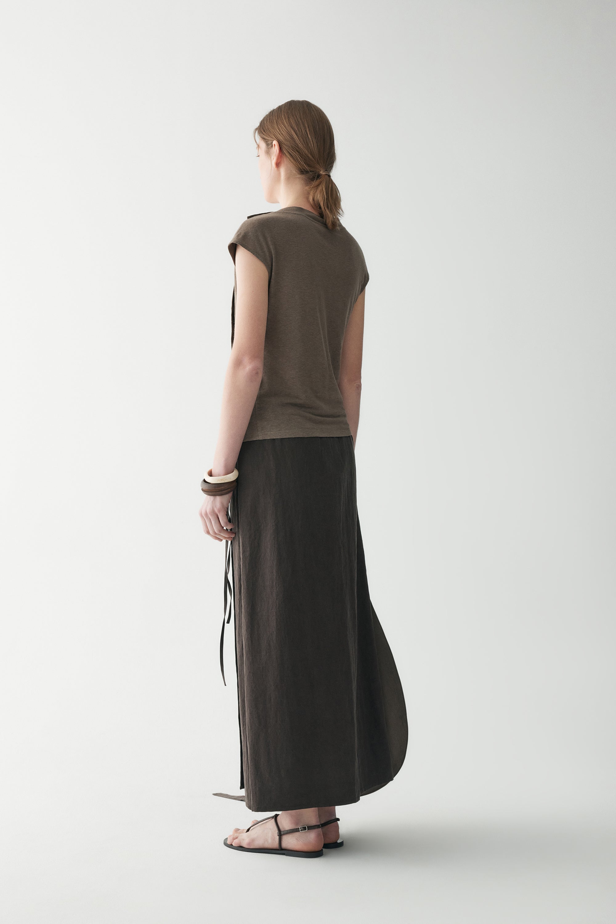 #color_raw umber