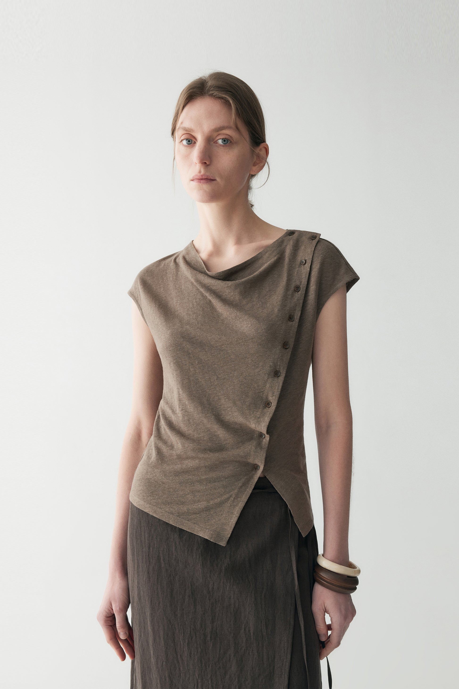 #color_raw umber