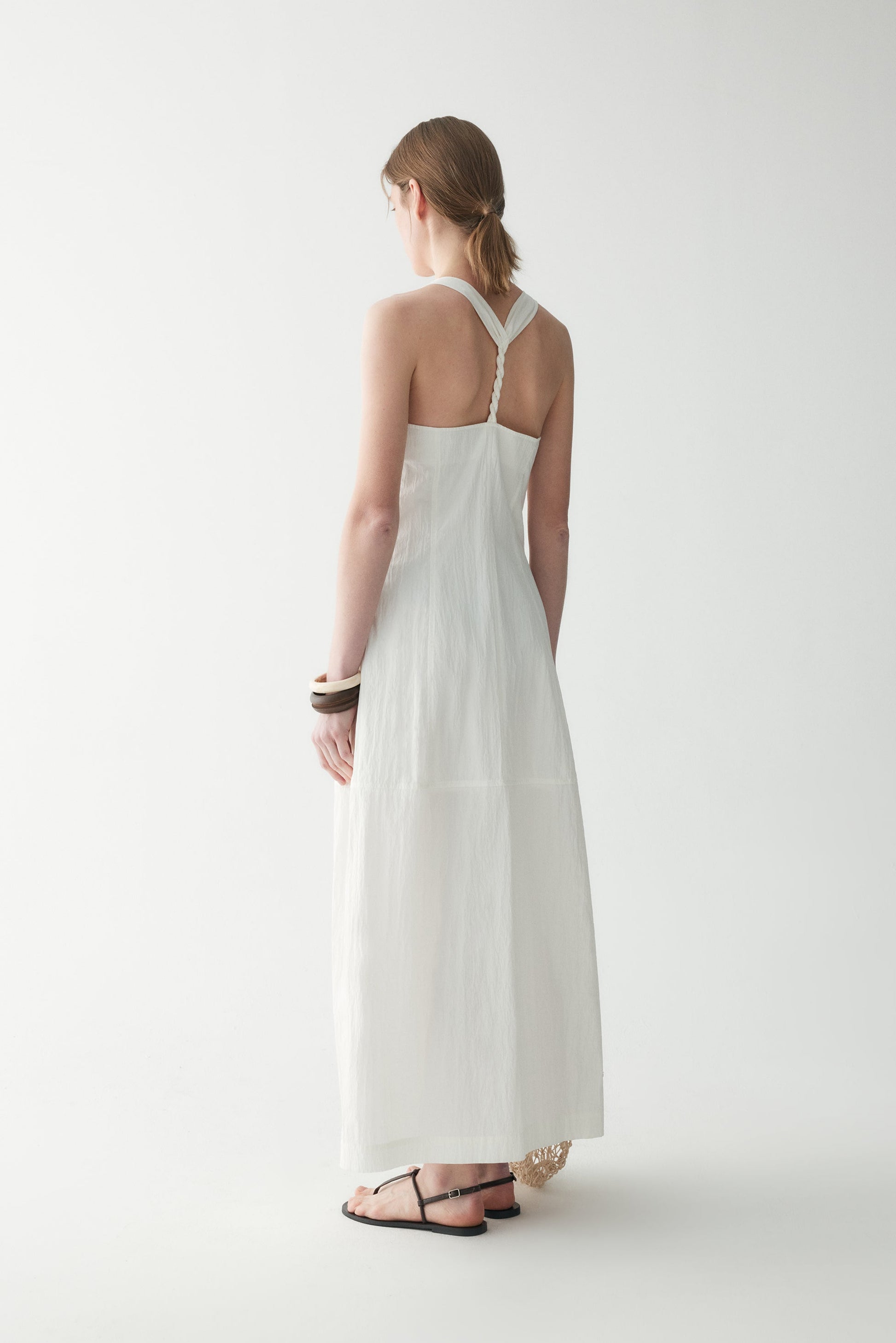 #color_off white