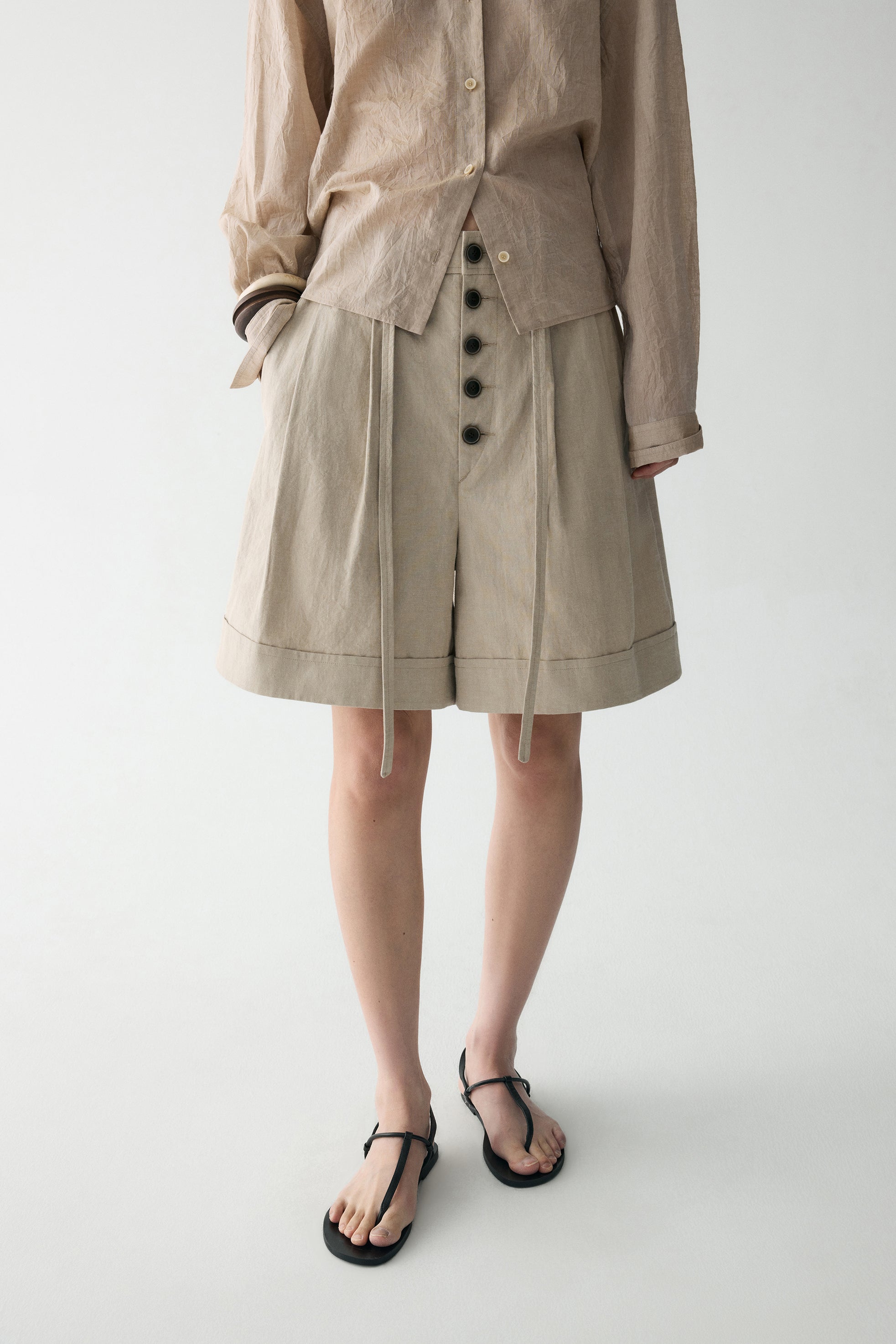#color_light khaki
