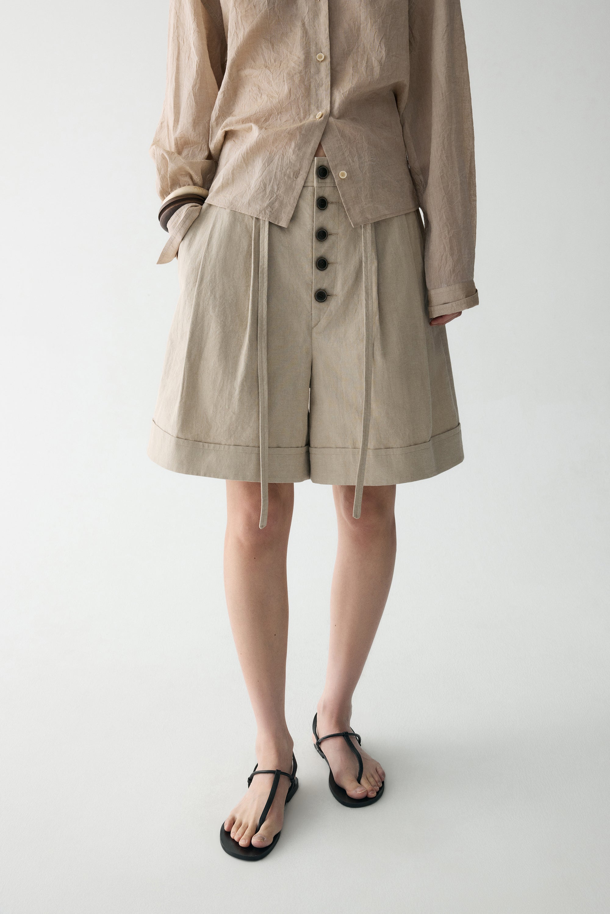 #color_light khaki