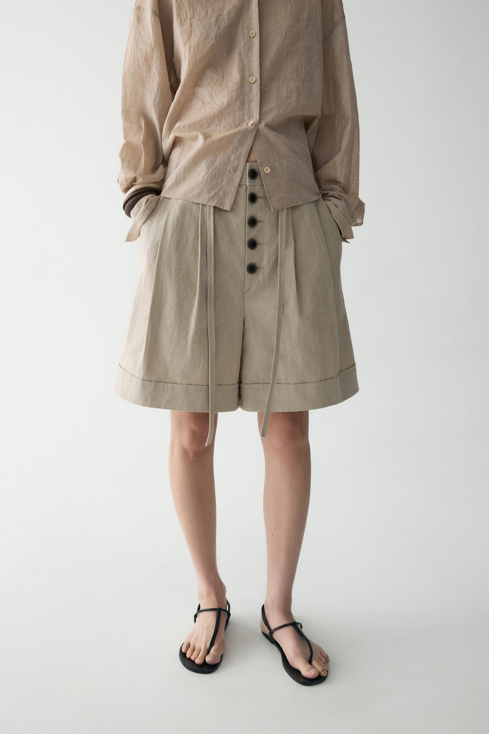 #color_light khaki