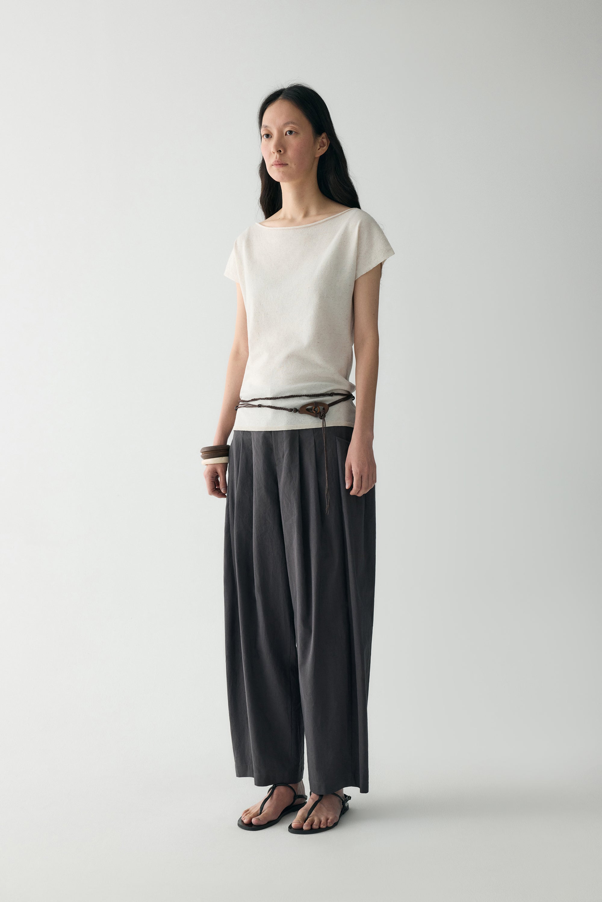 #color_off white