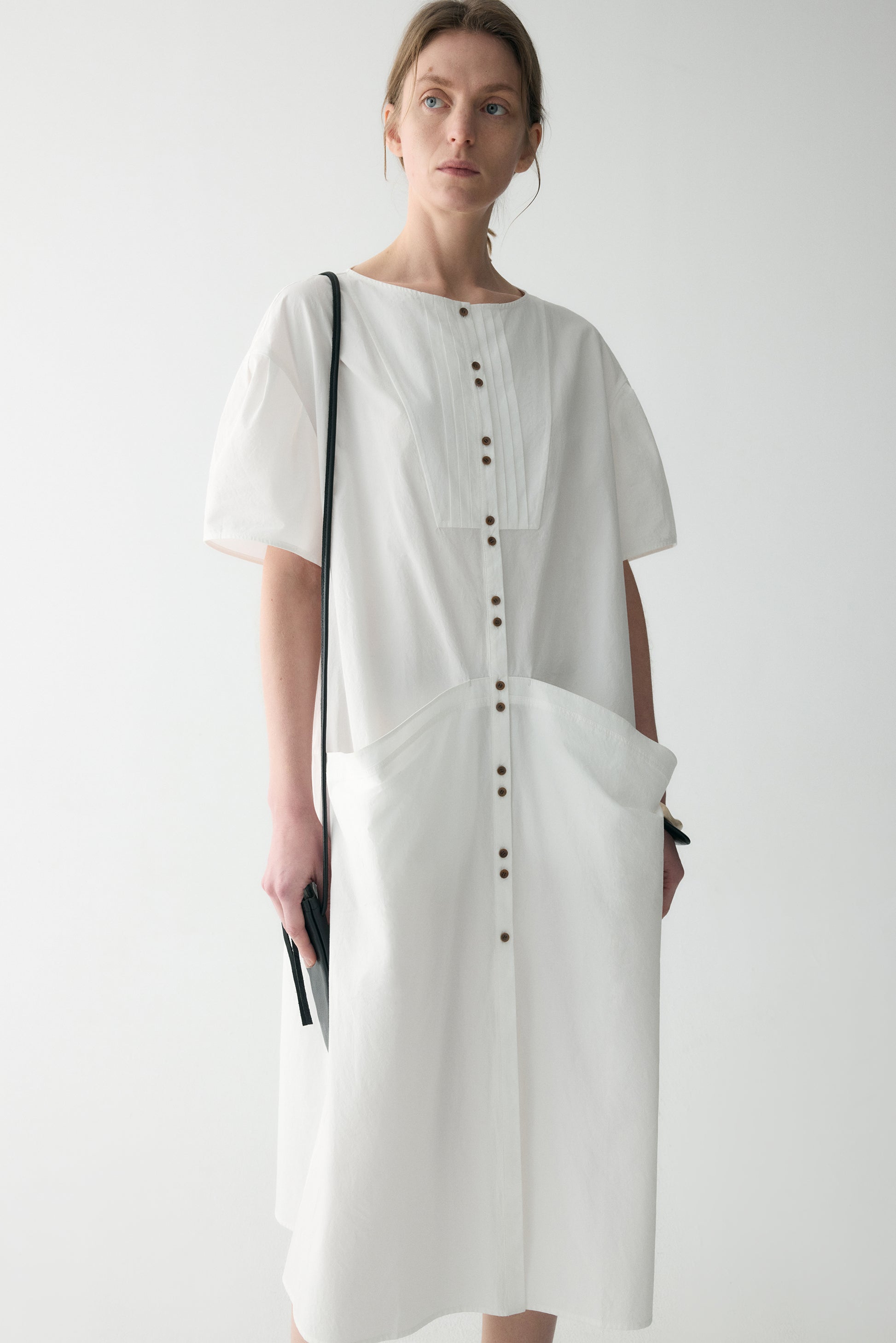 #color_off white