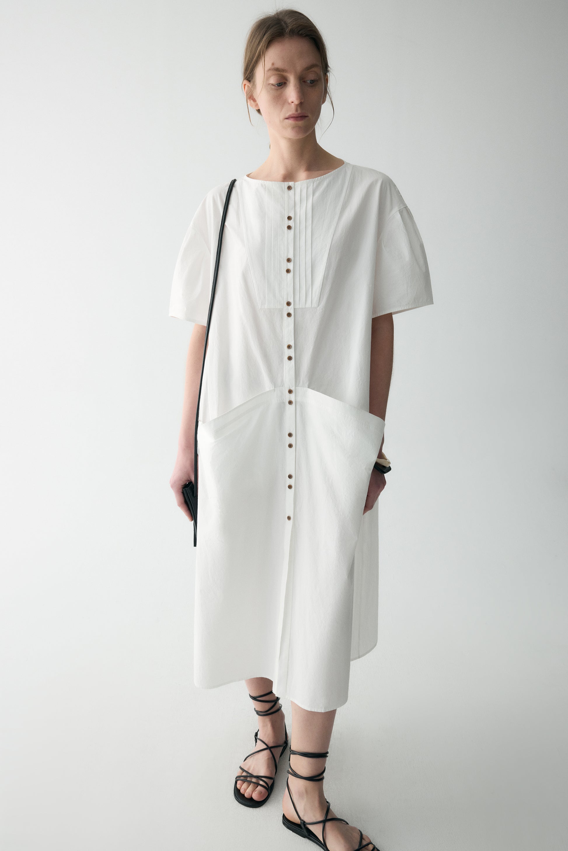 #color_off white