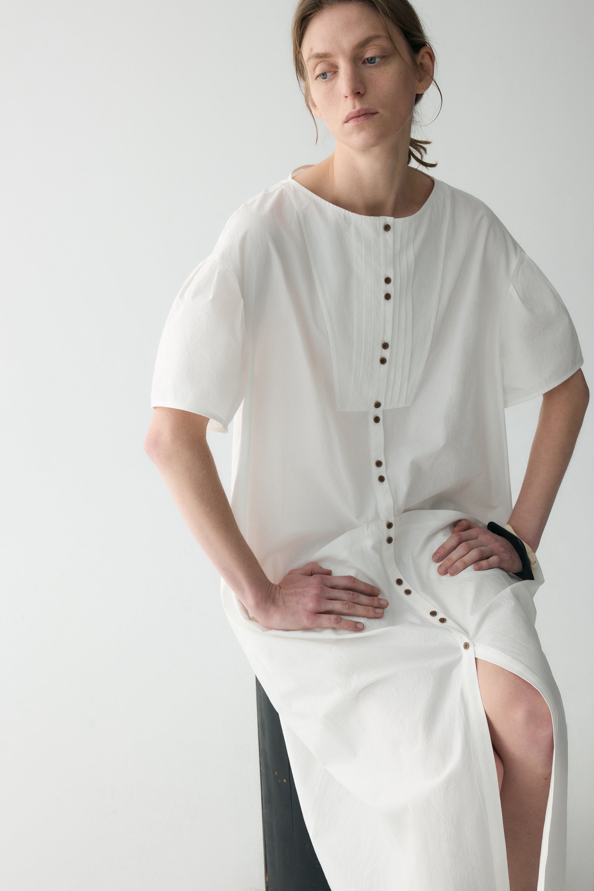 #color_off white