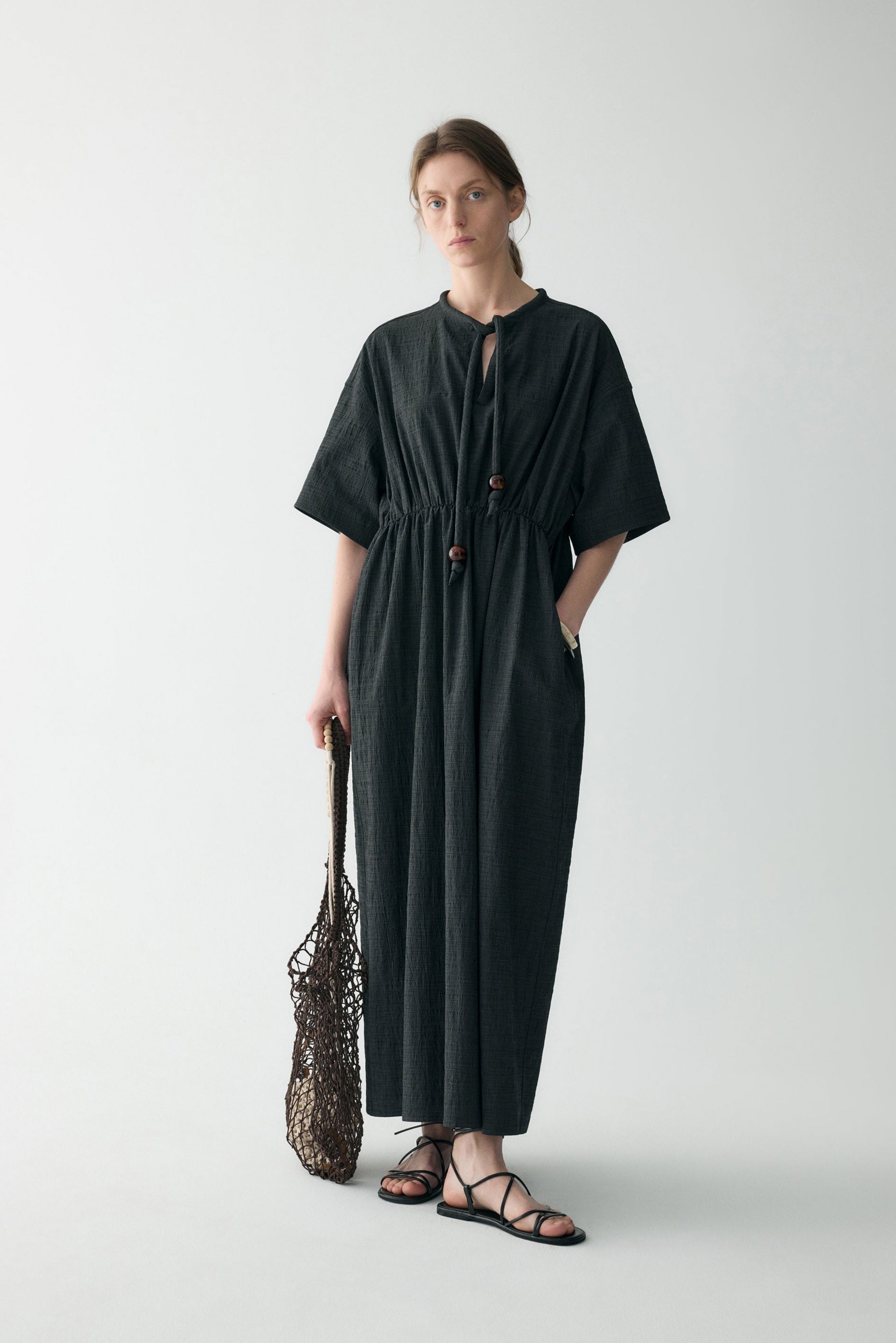#color_black ash