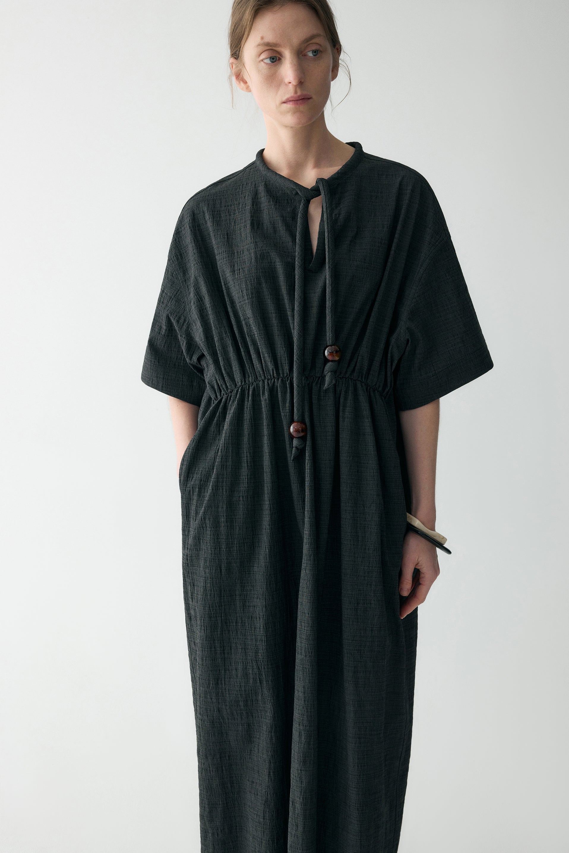 #color_black ash