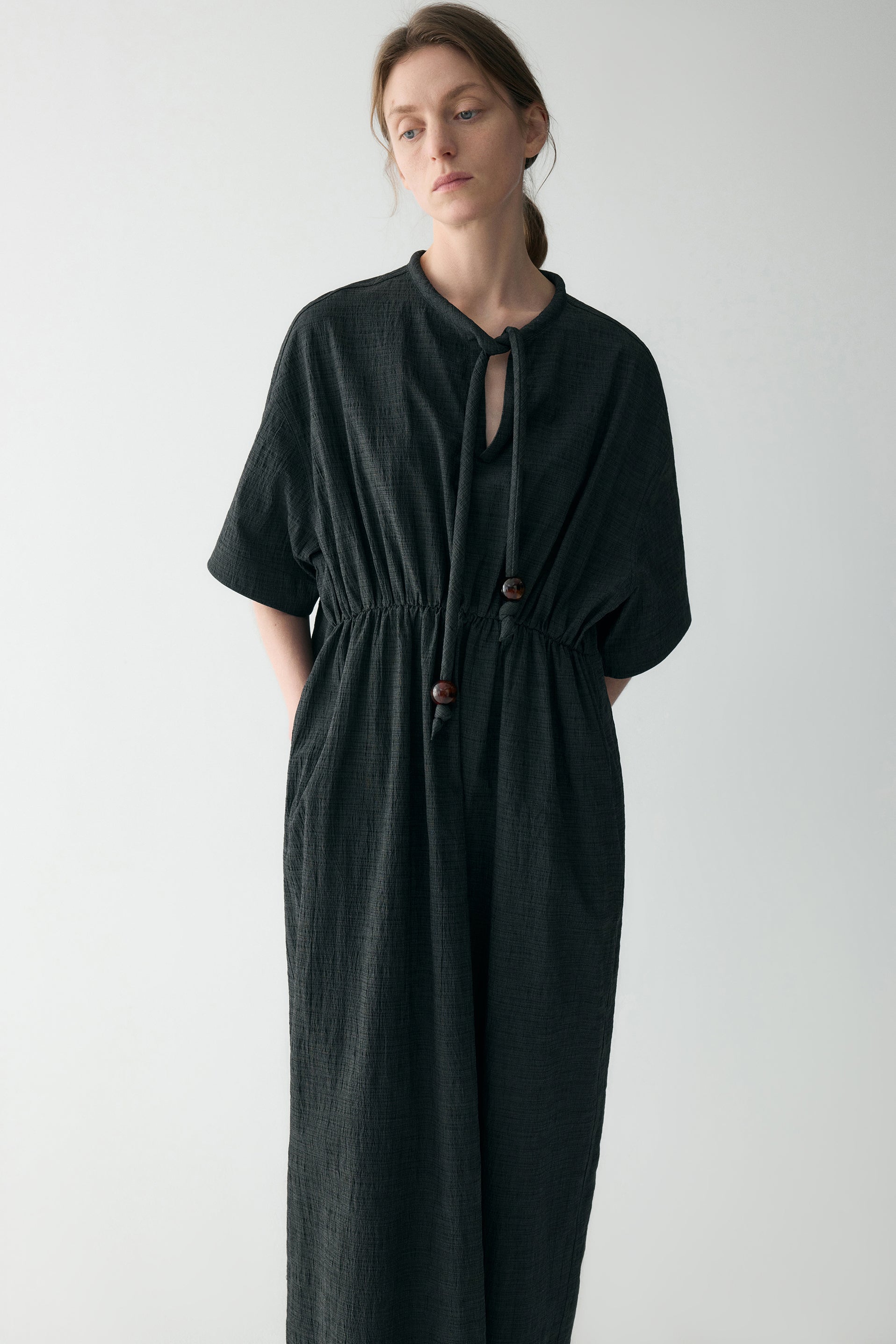 #color_black ash