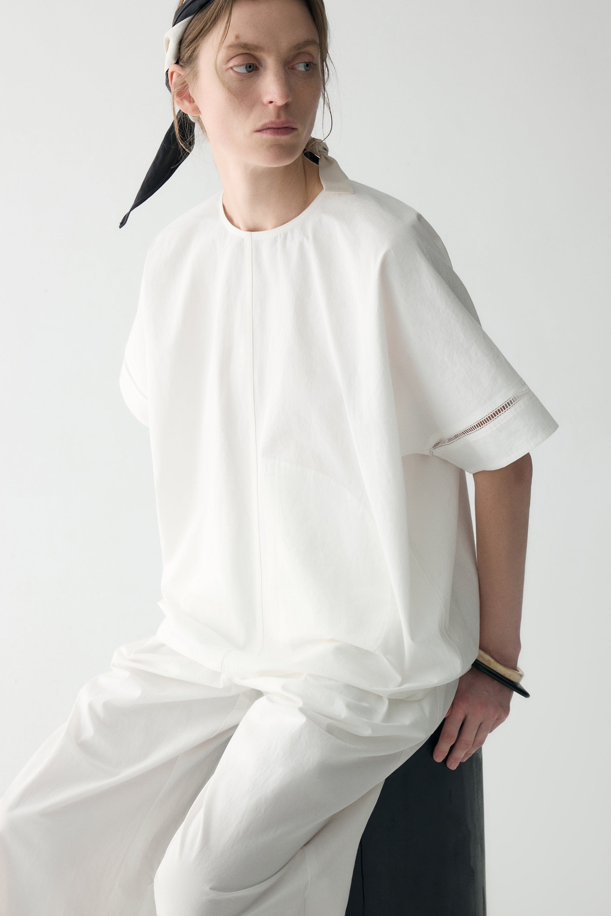 #color_off white