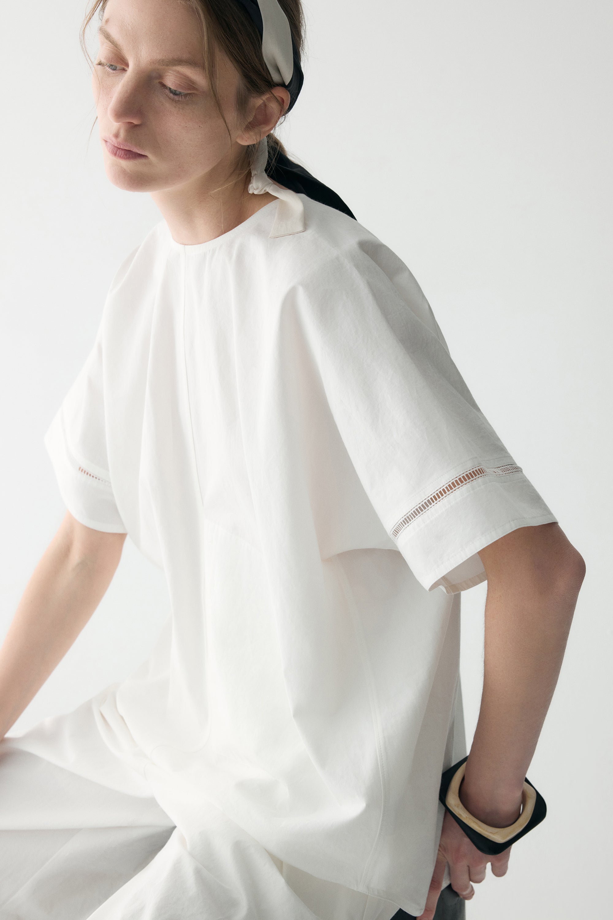#color_off white