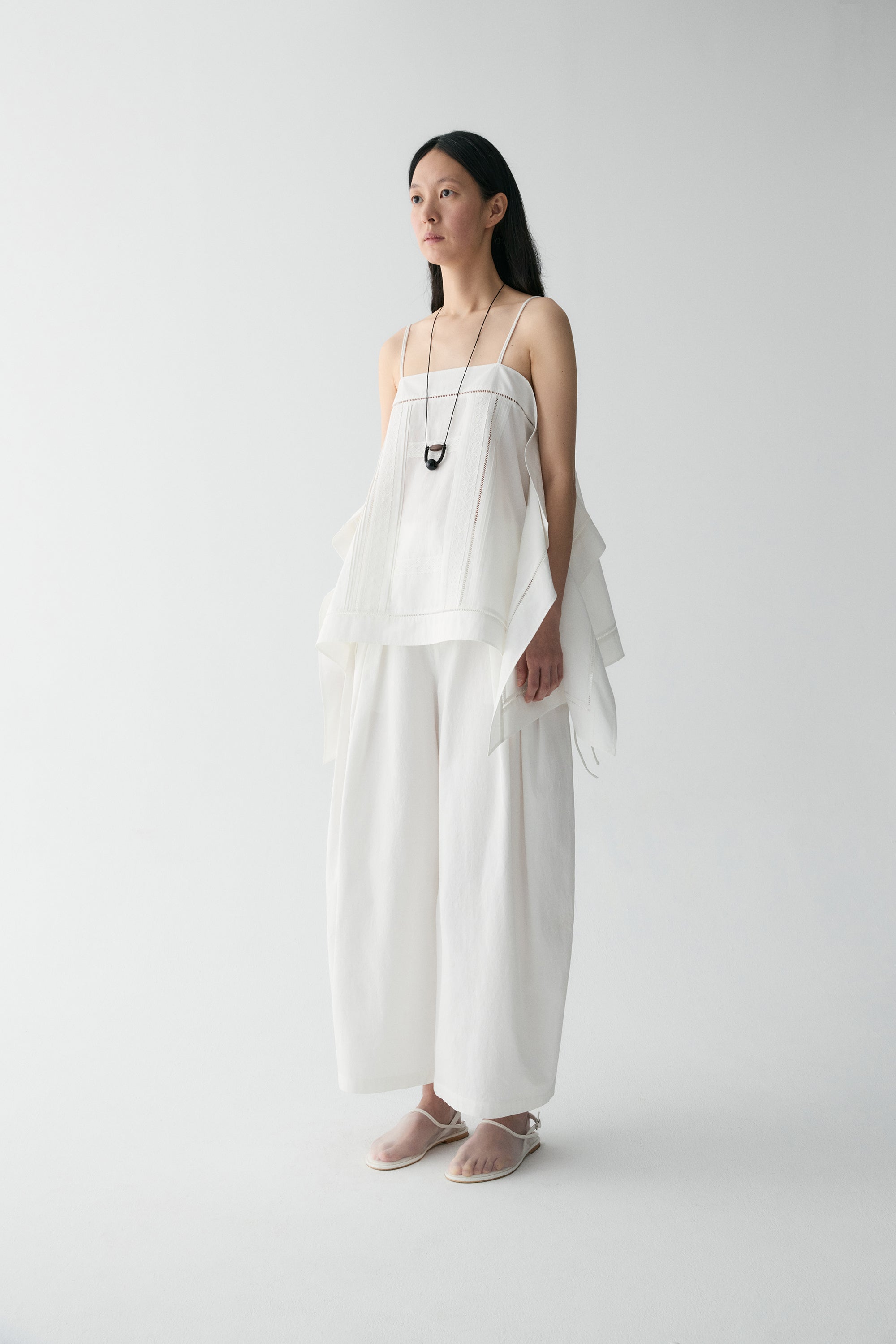#color_off white