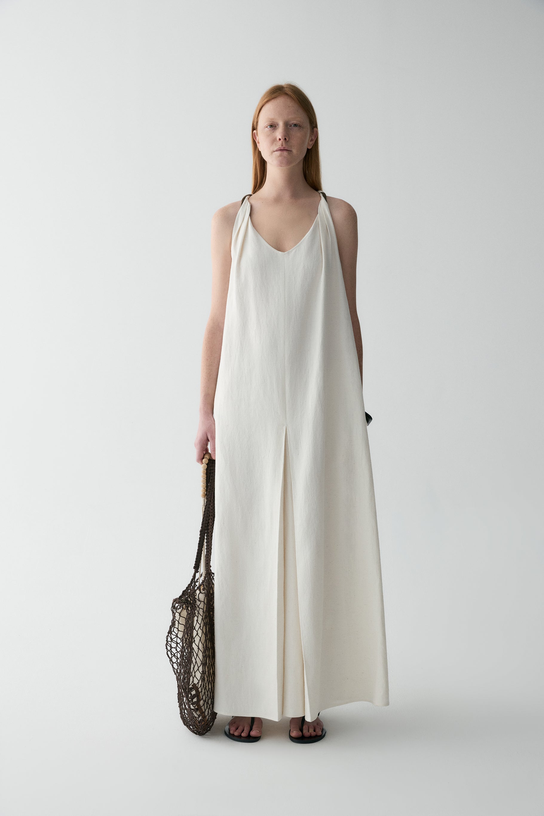 #color_off white