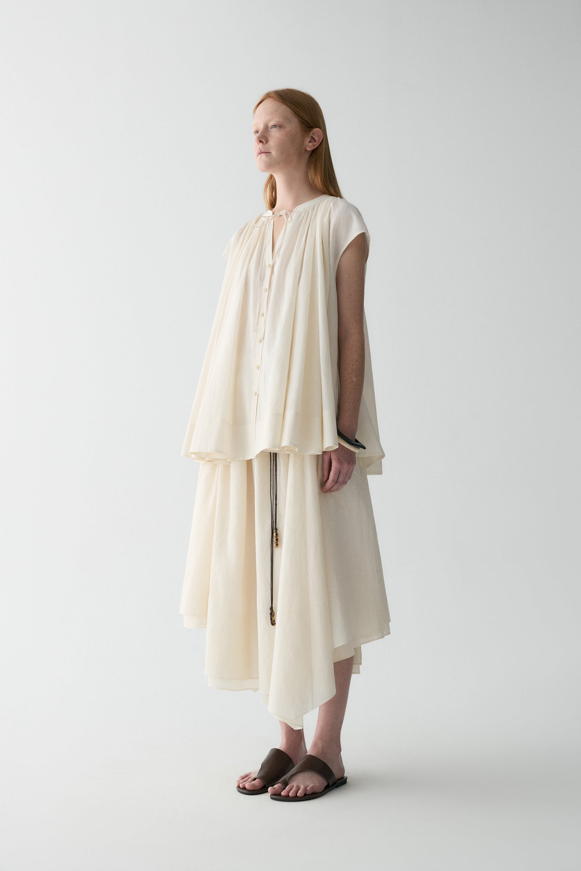 #color_cream white