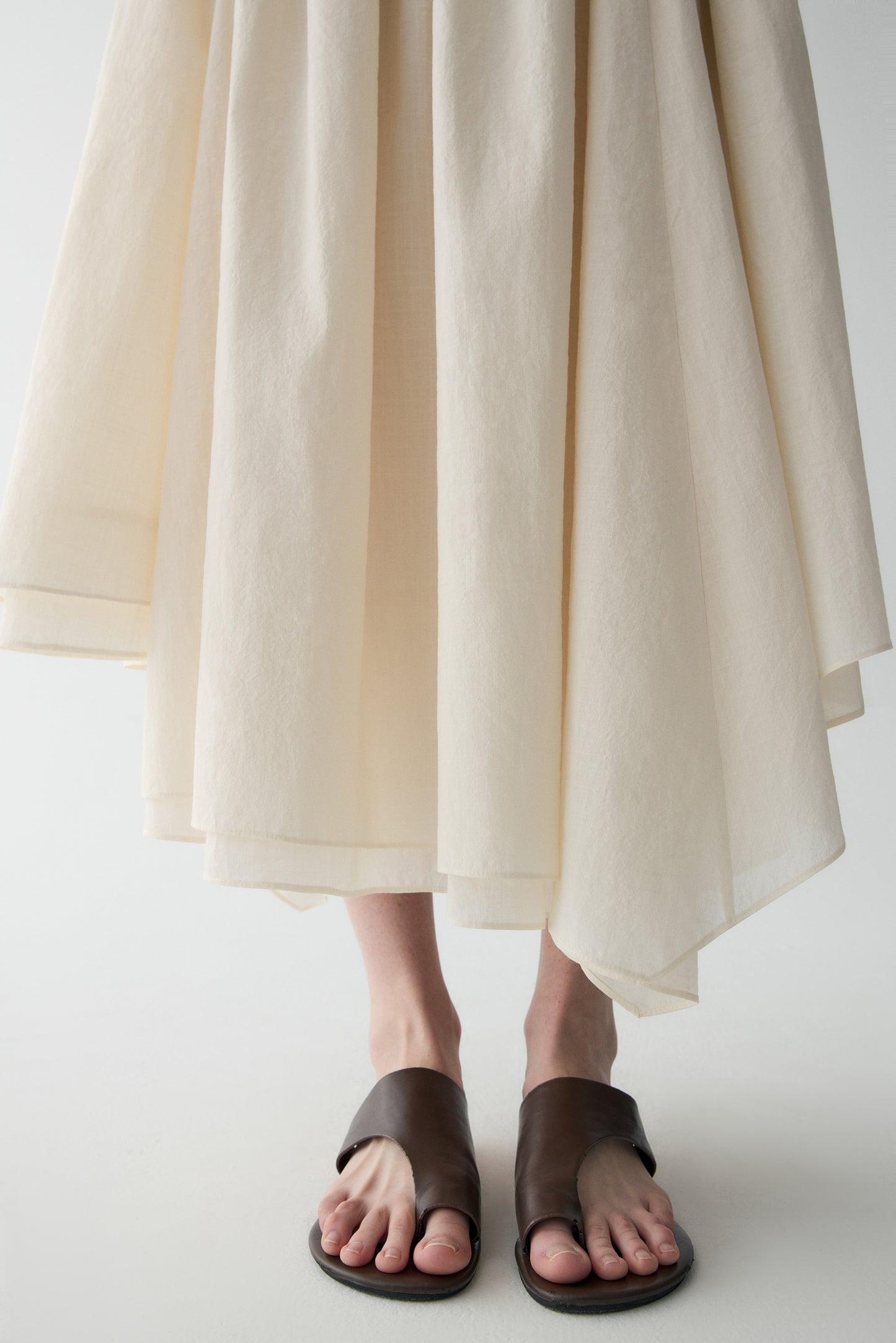 #color_cream white