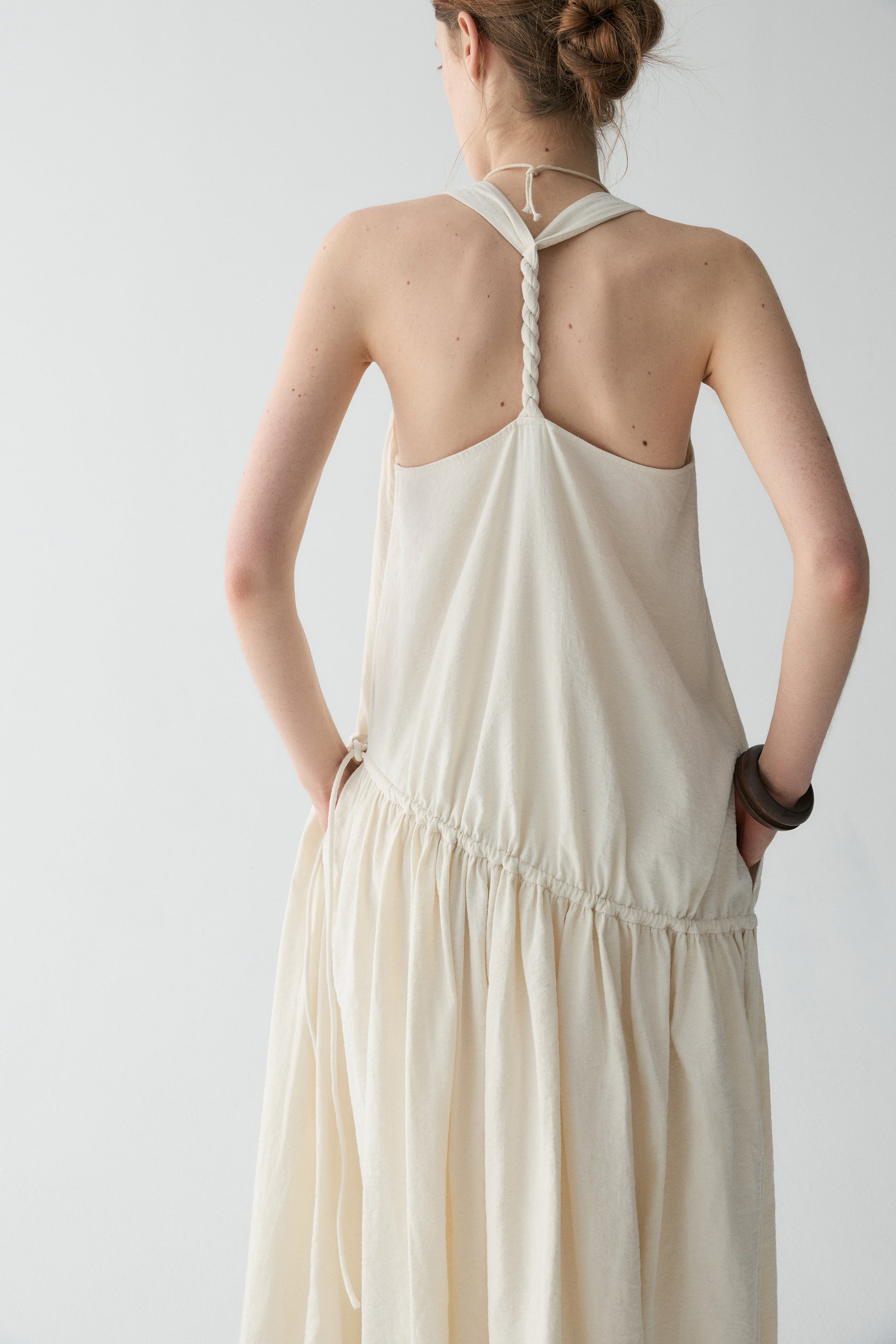 #color_off white