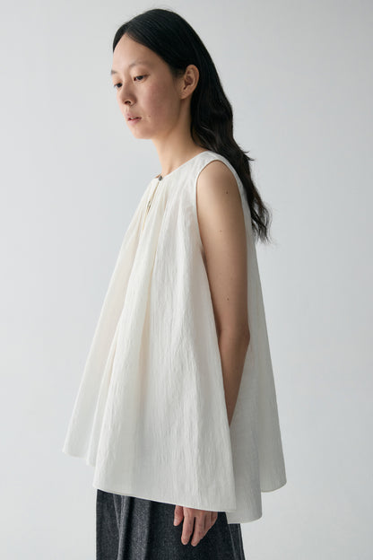 #color_off white