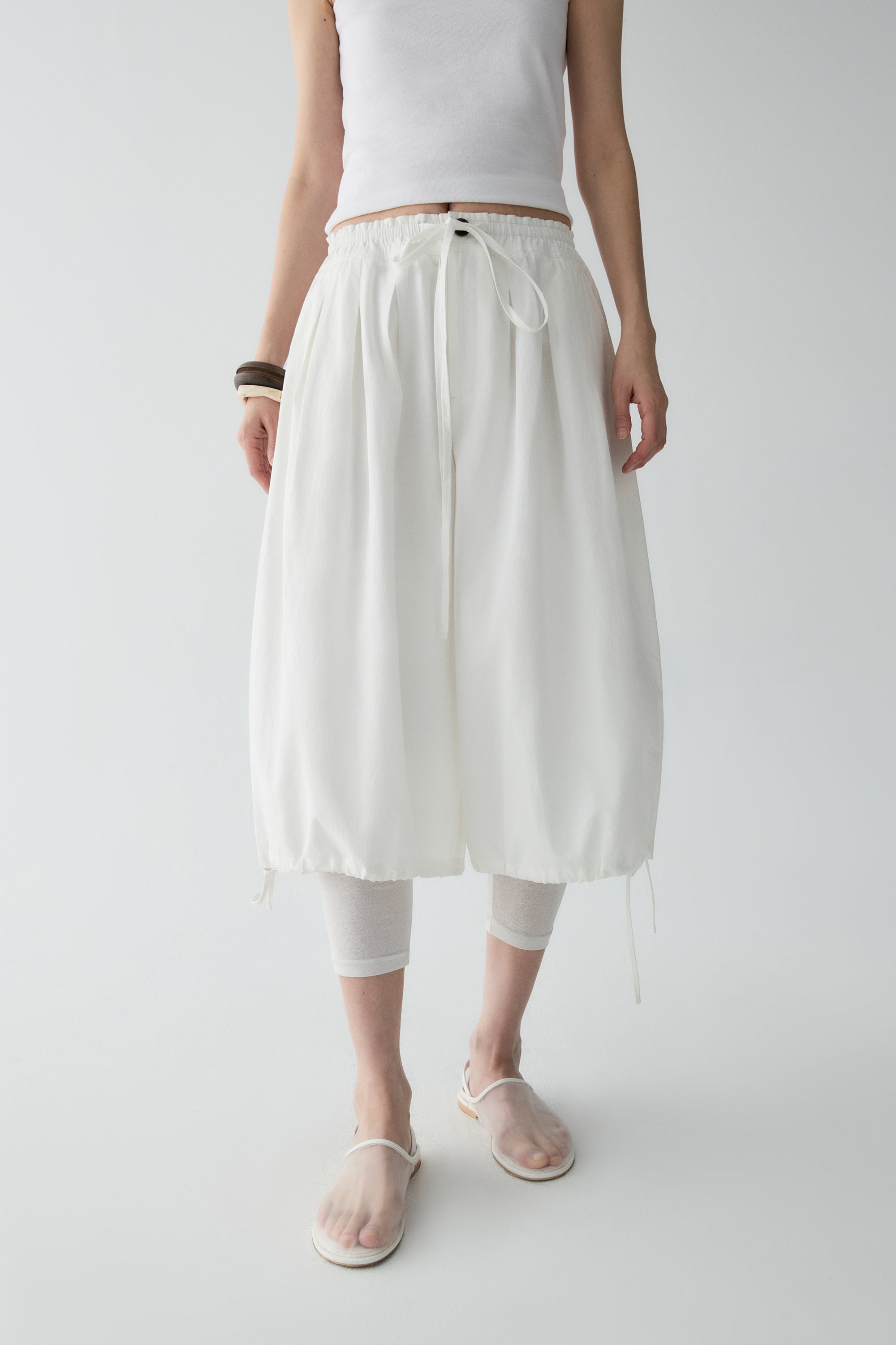 #color_off white