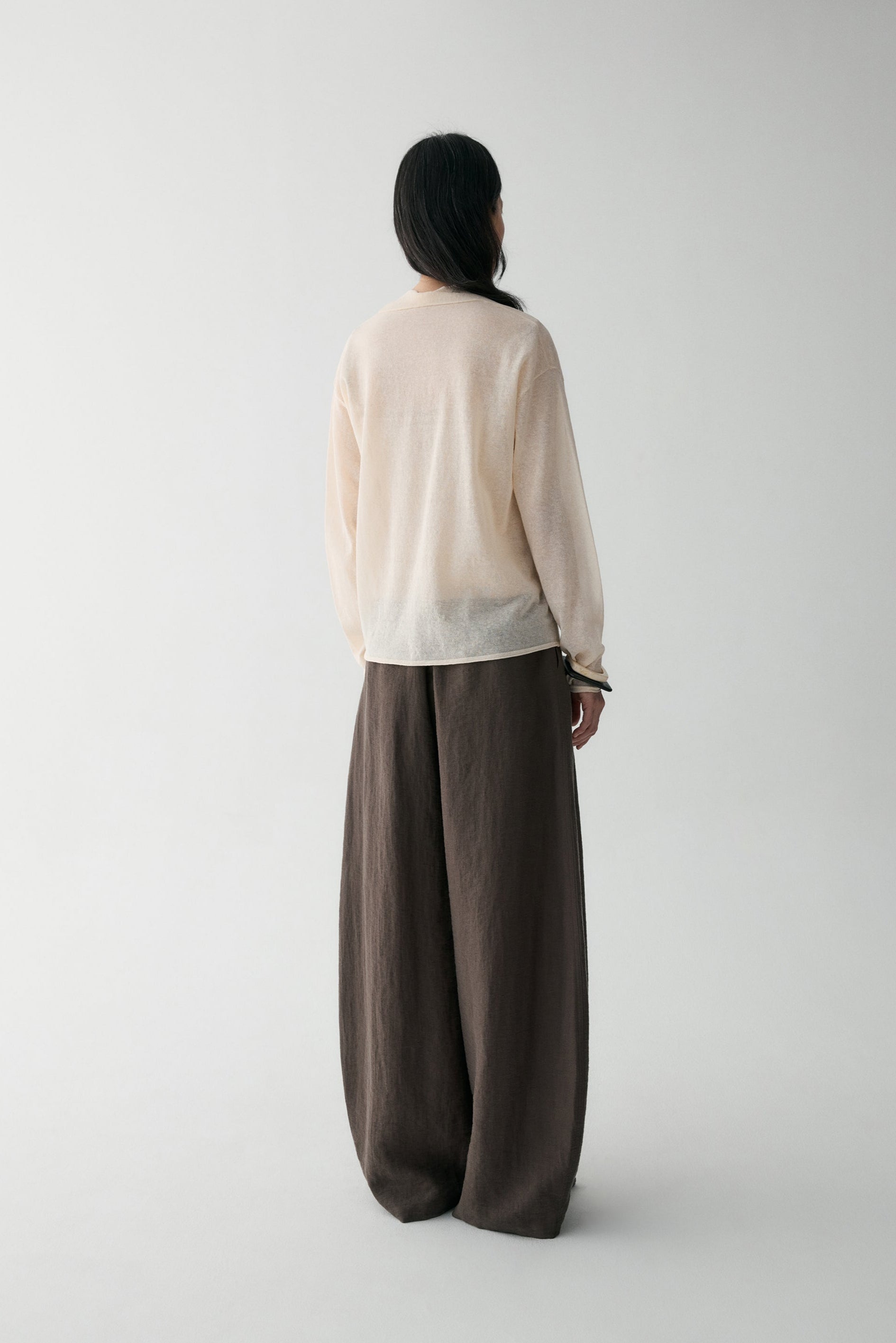 #color_cream white