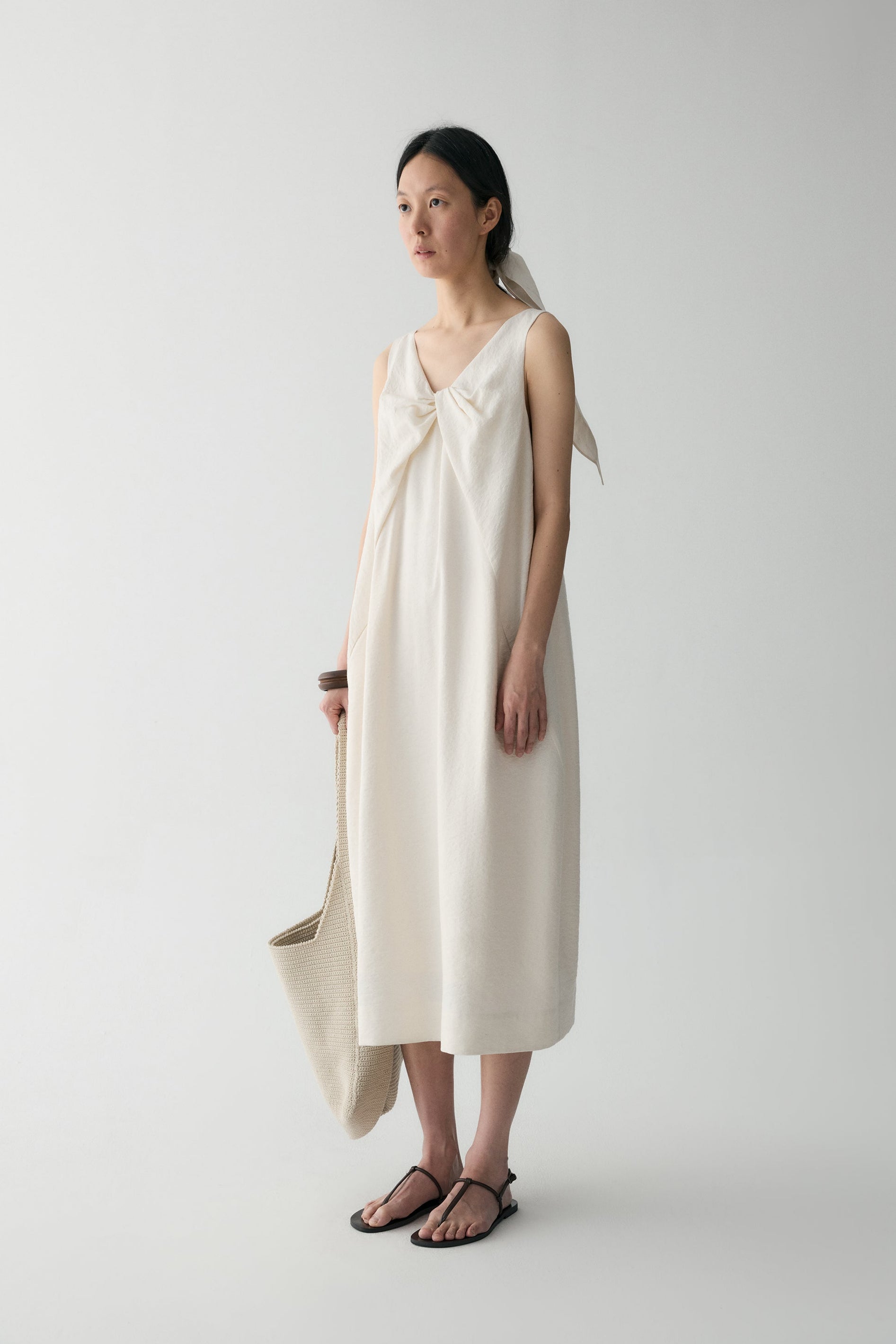 #color_off white