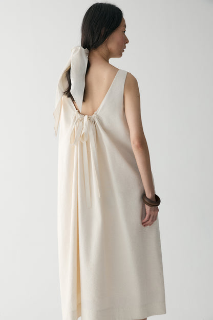 #color_off white