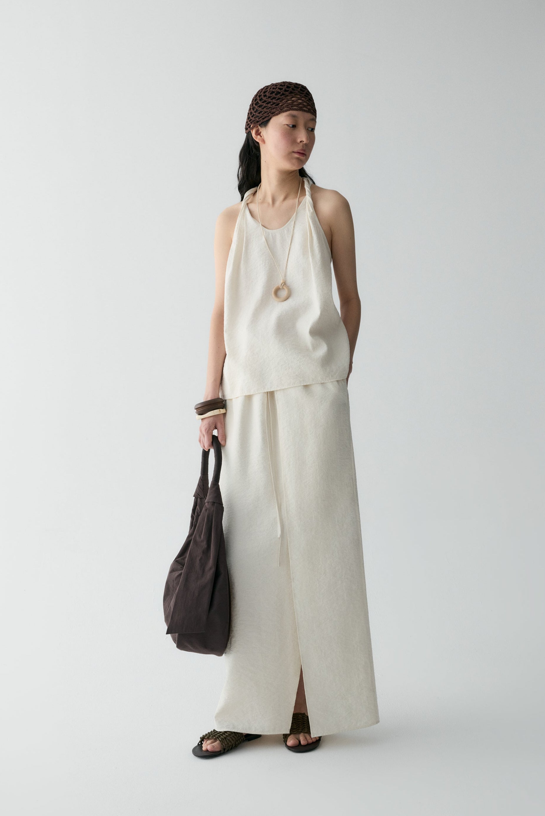 #color_off white