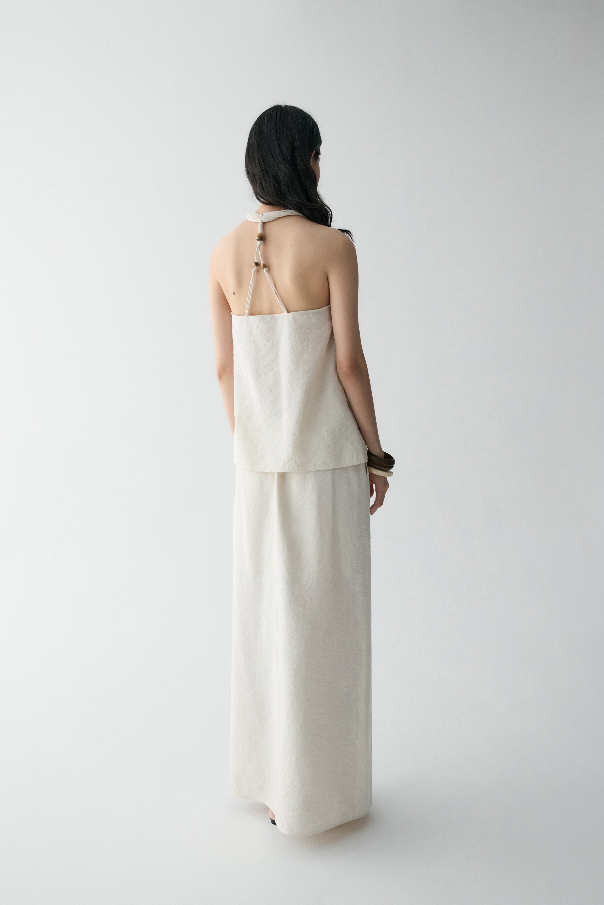 #color_off white