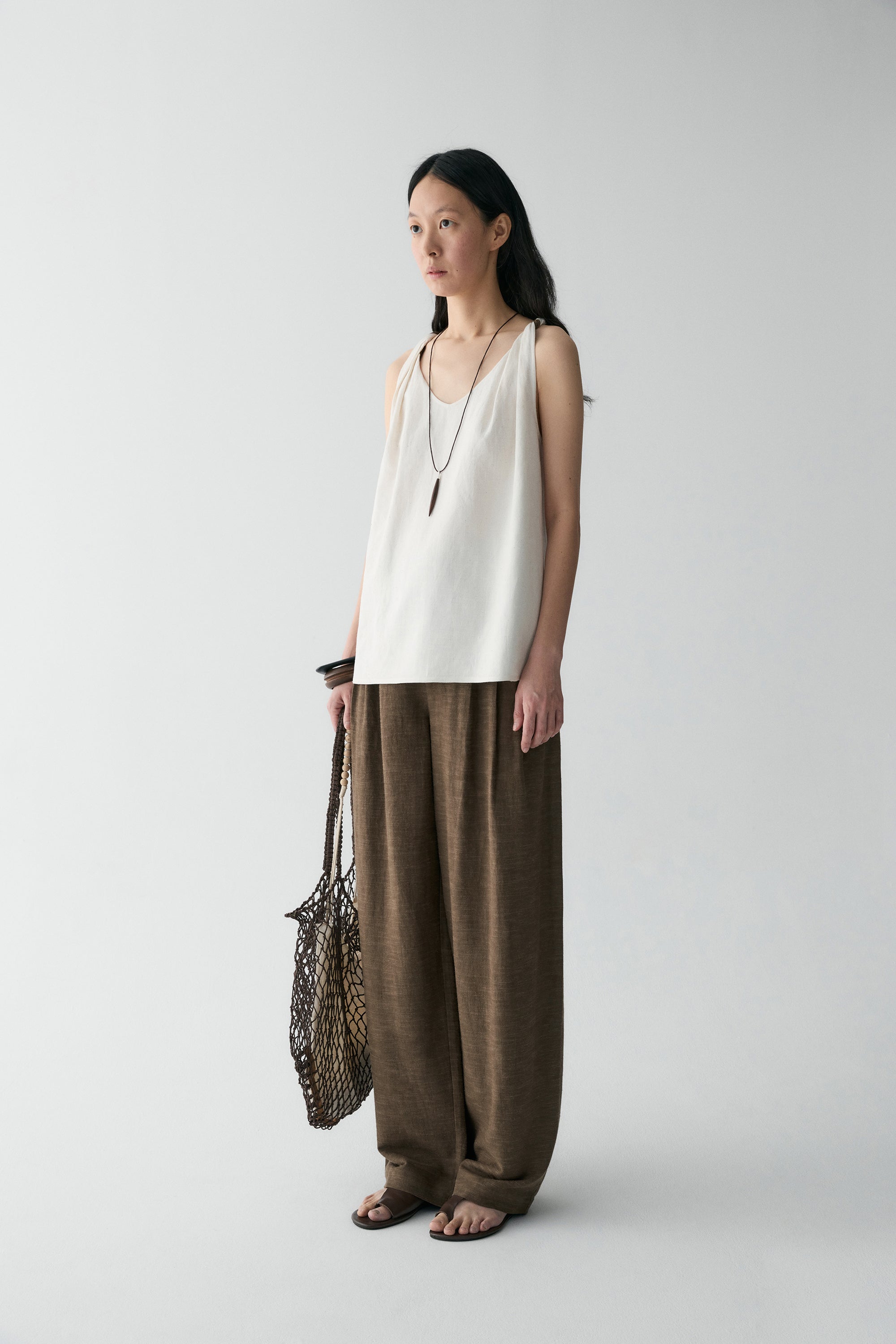 #color_off white