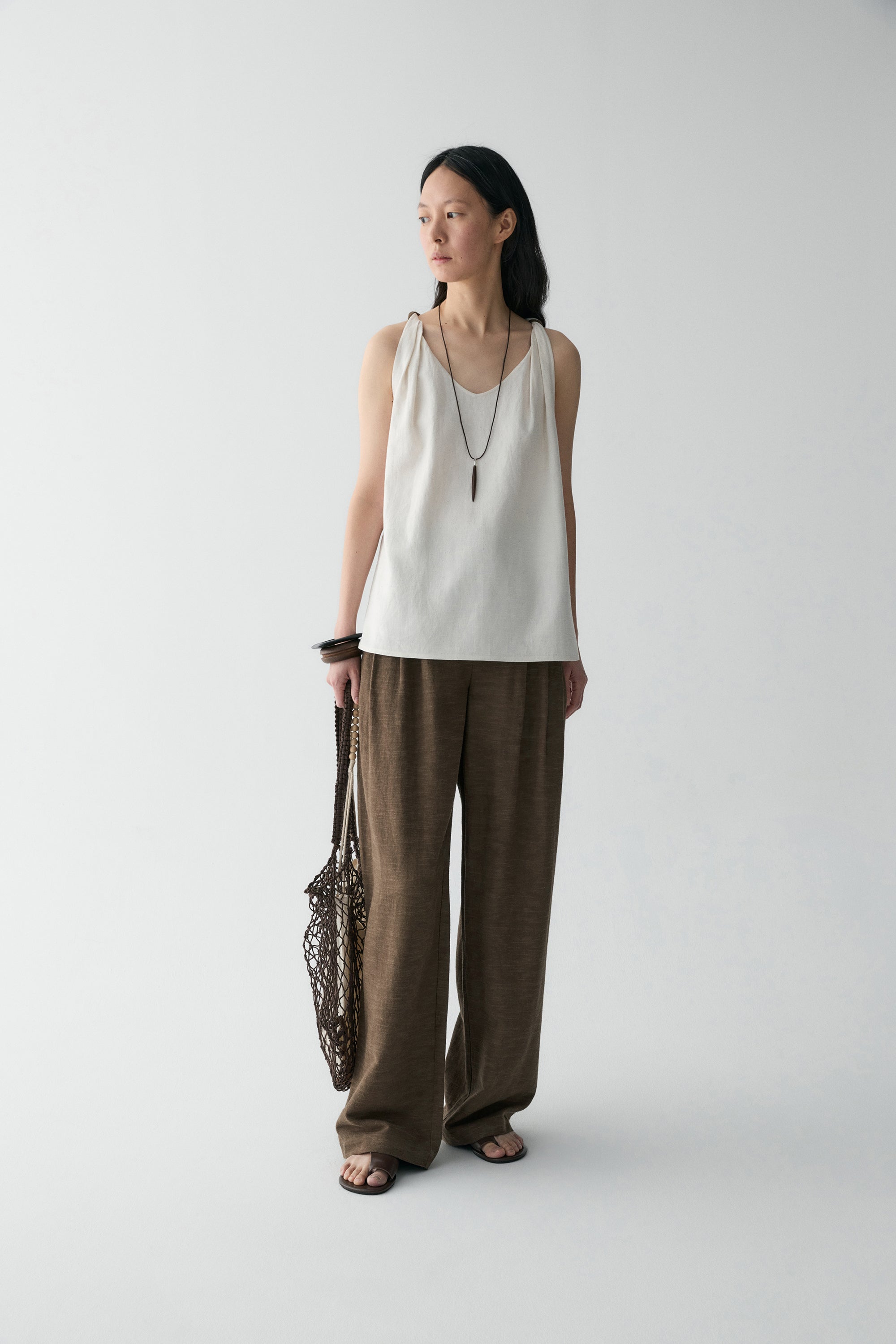 #color_off white