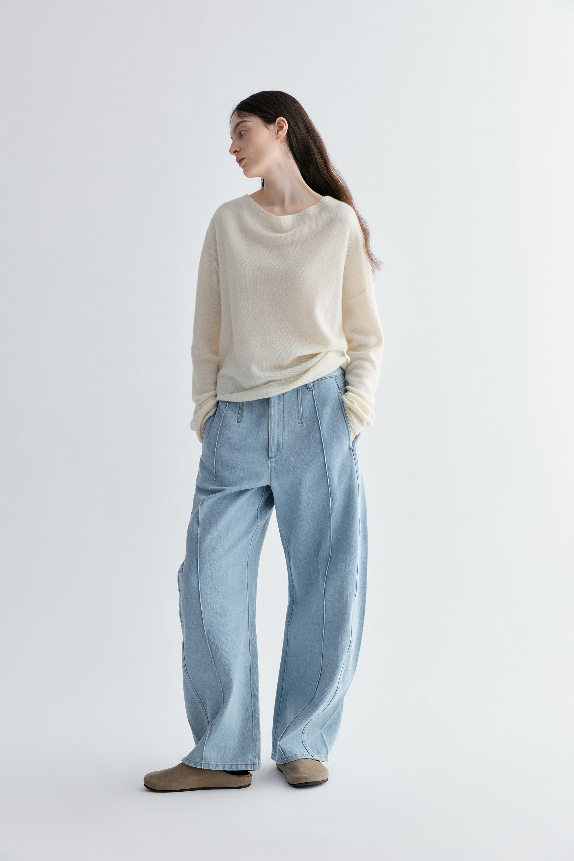 #color_off white